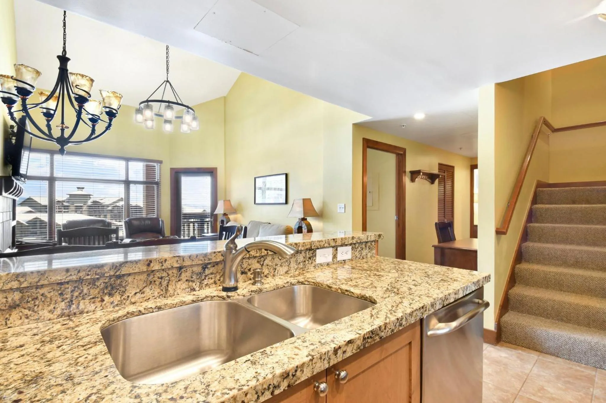 Living room in Sundial Lodge, Park City - Canyons Village by Vail Resorts