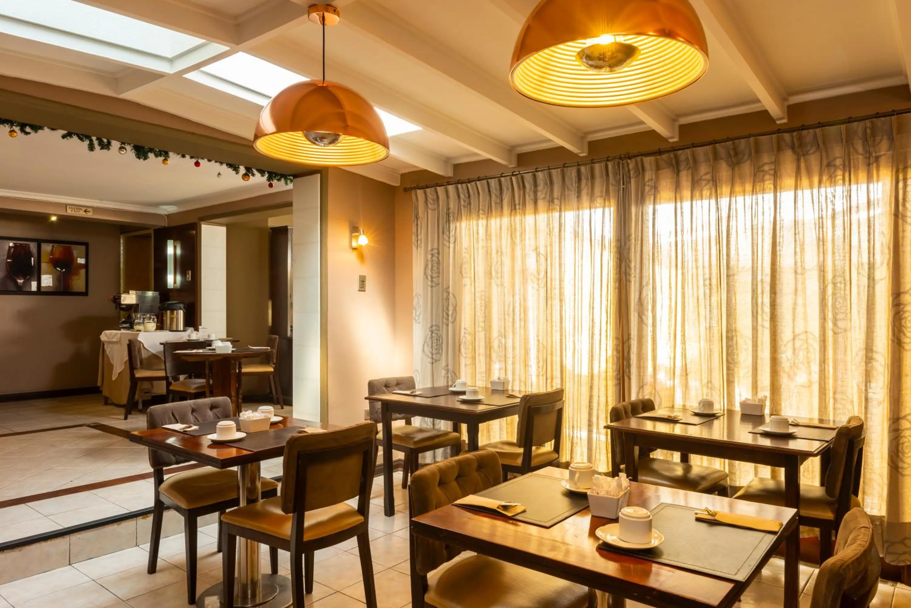 Restaurant/places to eat in Teclados Hotel