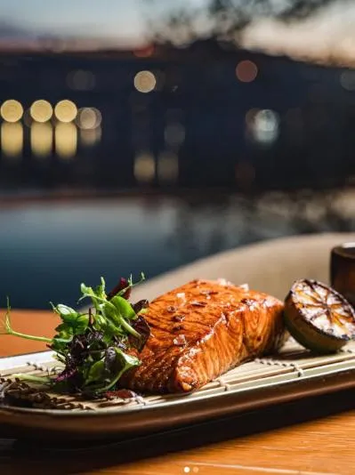 Restaurant/places to eat in Hotel La Culla Del Lago