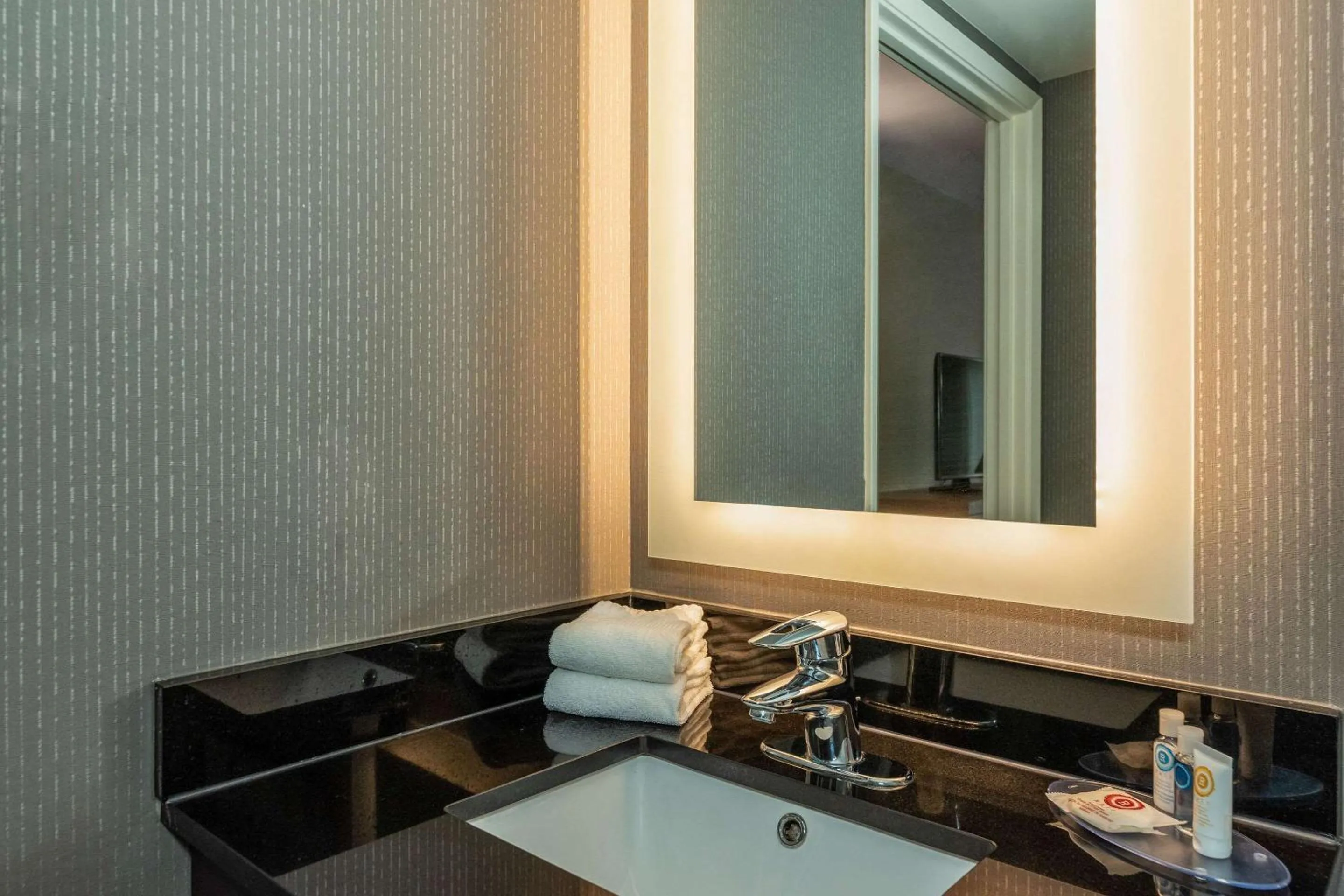 Bedroom in Comfort Inn