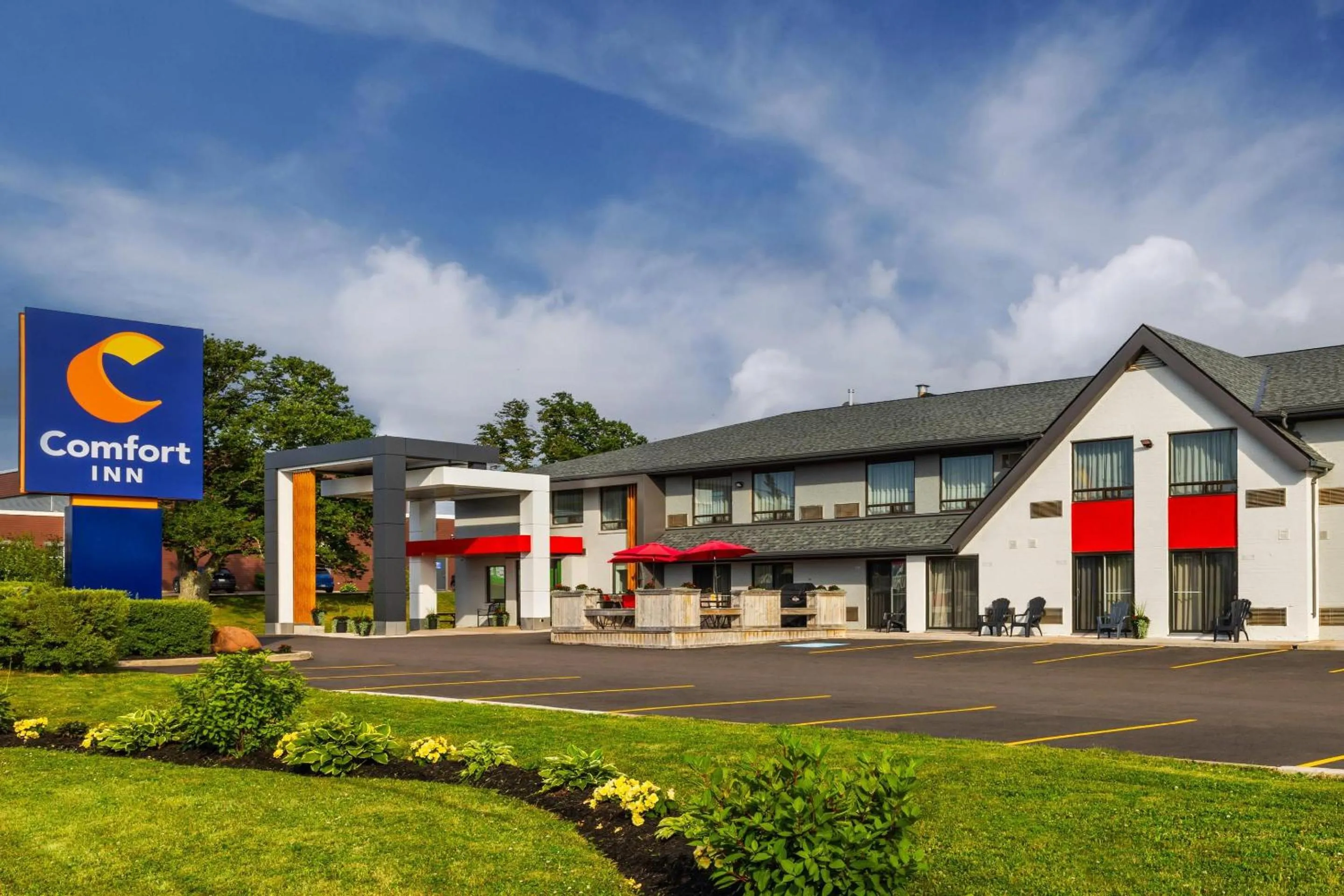 Property building in Comfort Inn