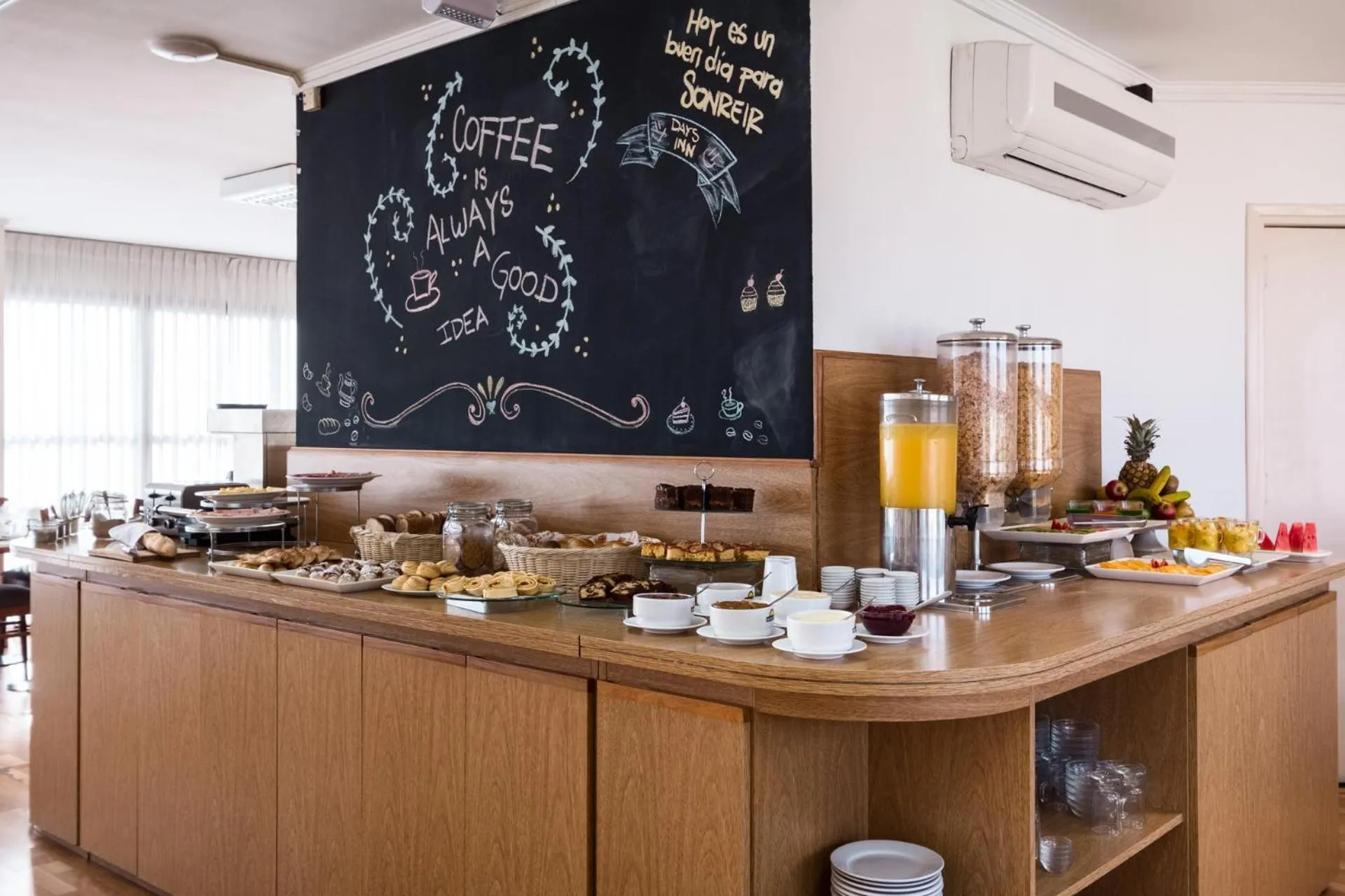 Buffet breakfast in Alfa Suites - Montevideo