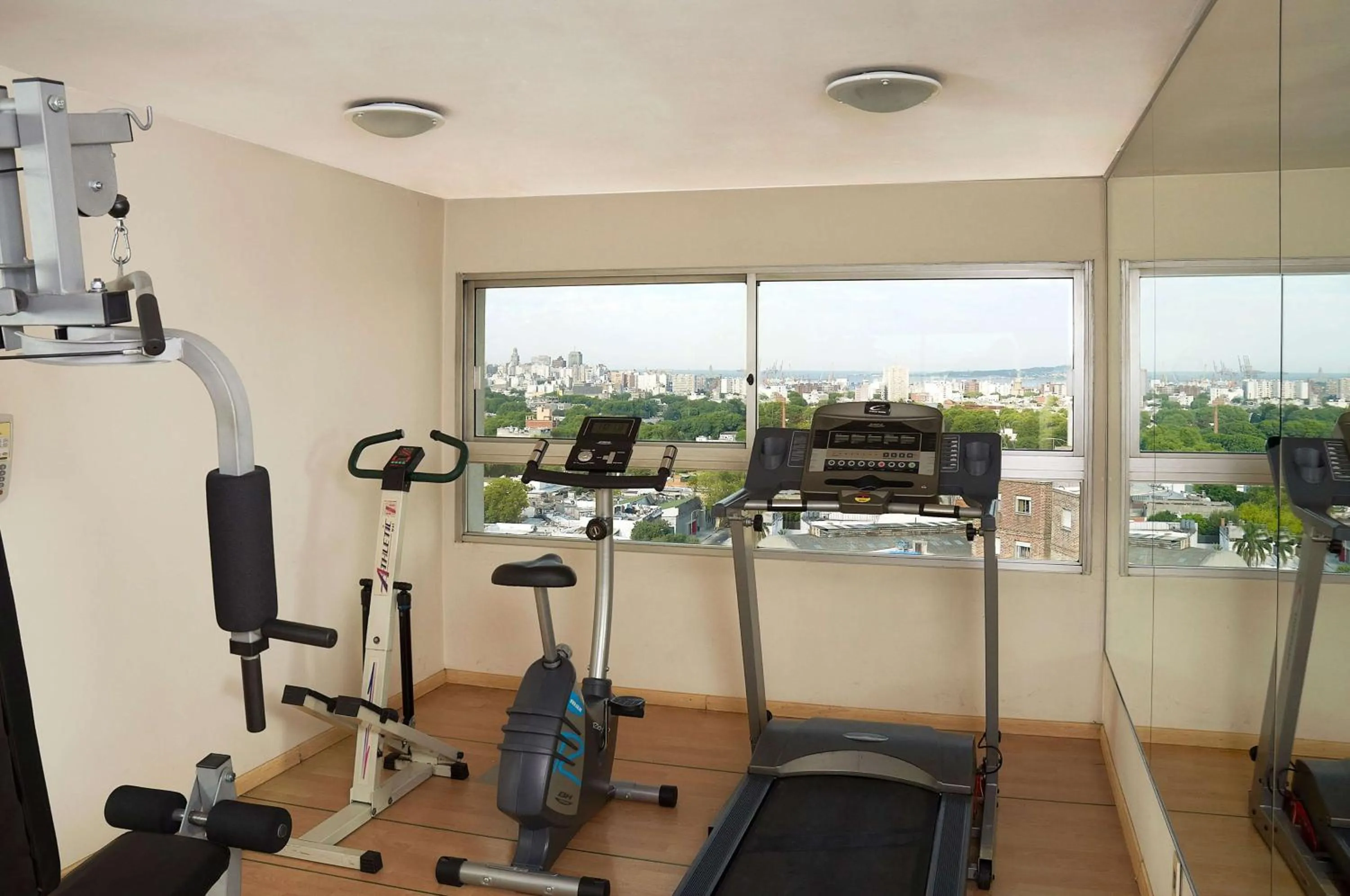 Fitness centre/facilities in Alfa Suites - Montevideo