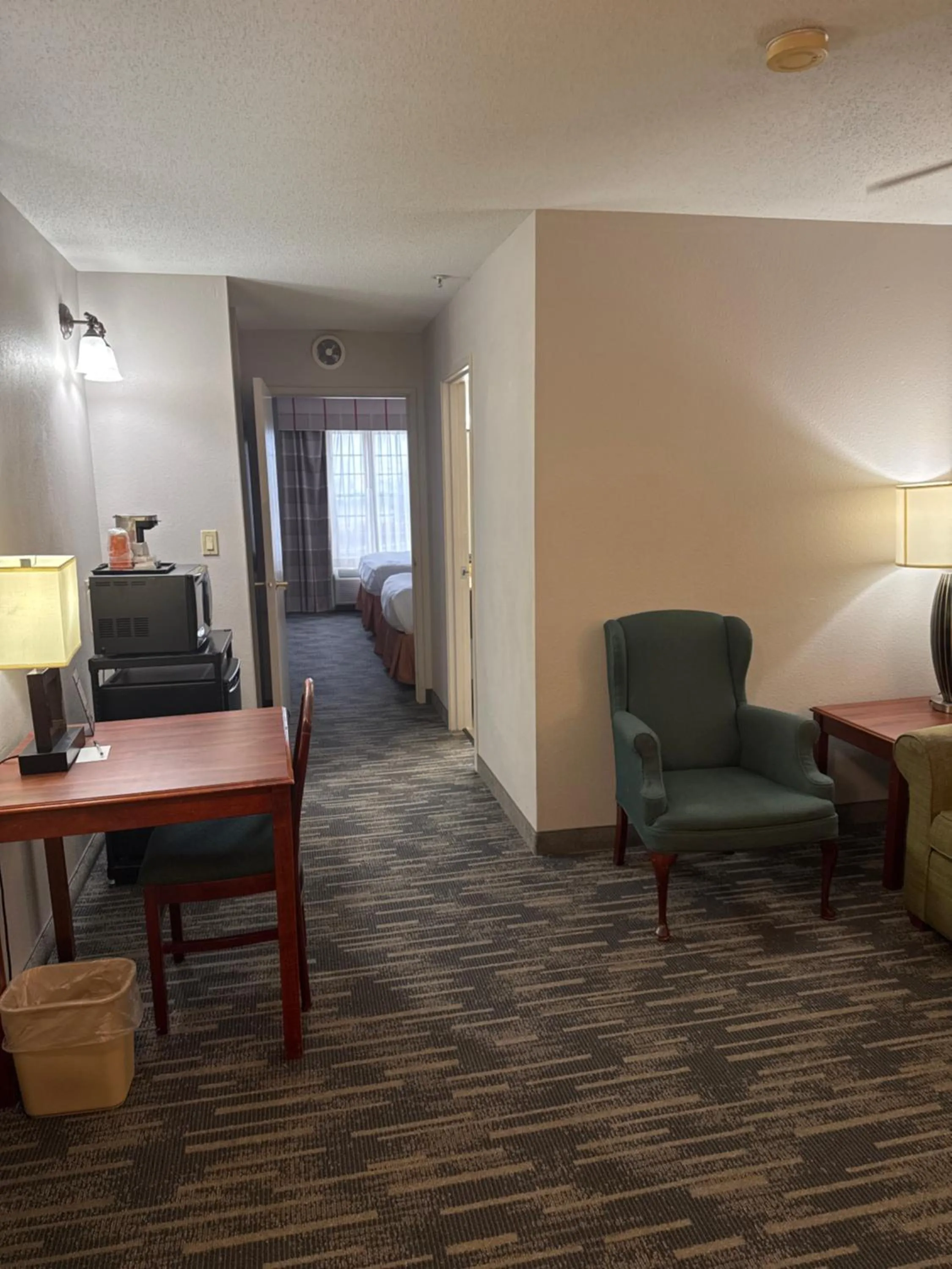 Photo of the whole room in Country Inn & Suites by Radisson, Elgin, IL