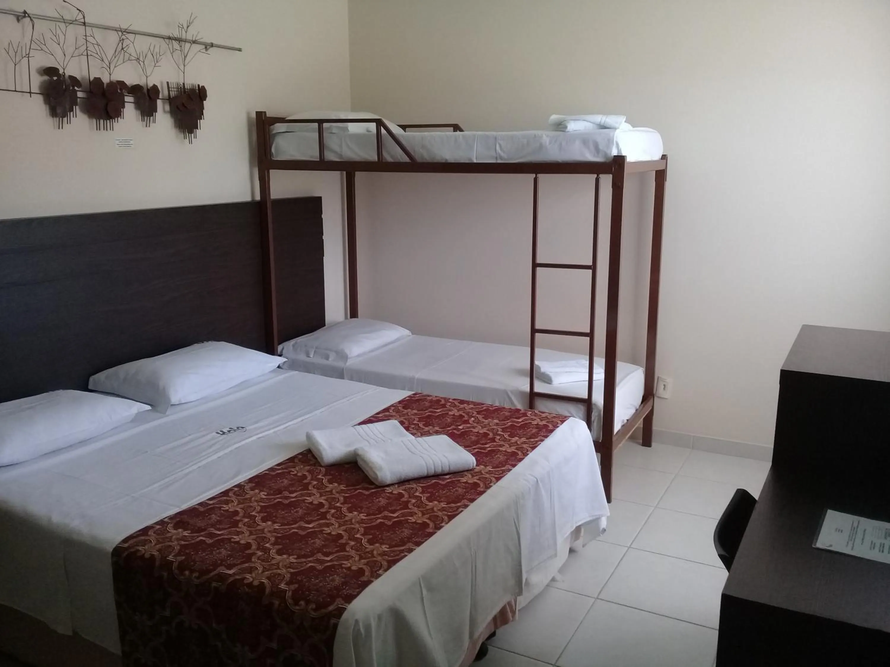 Bedroom, Bed in Hotel Hola