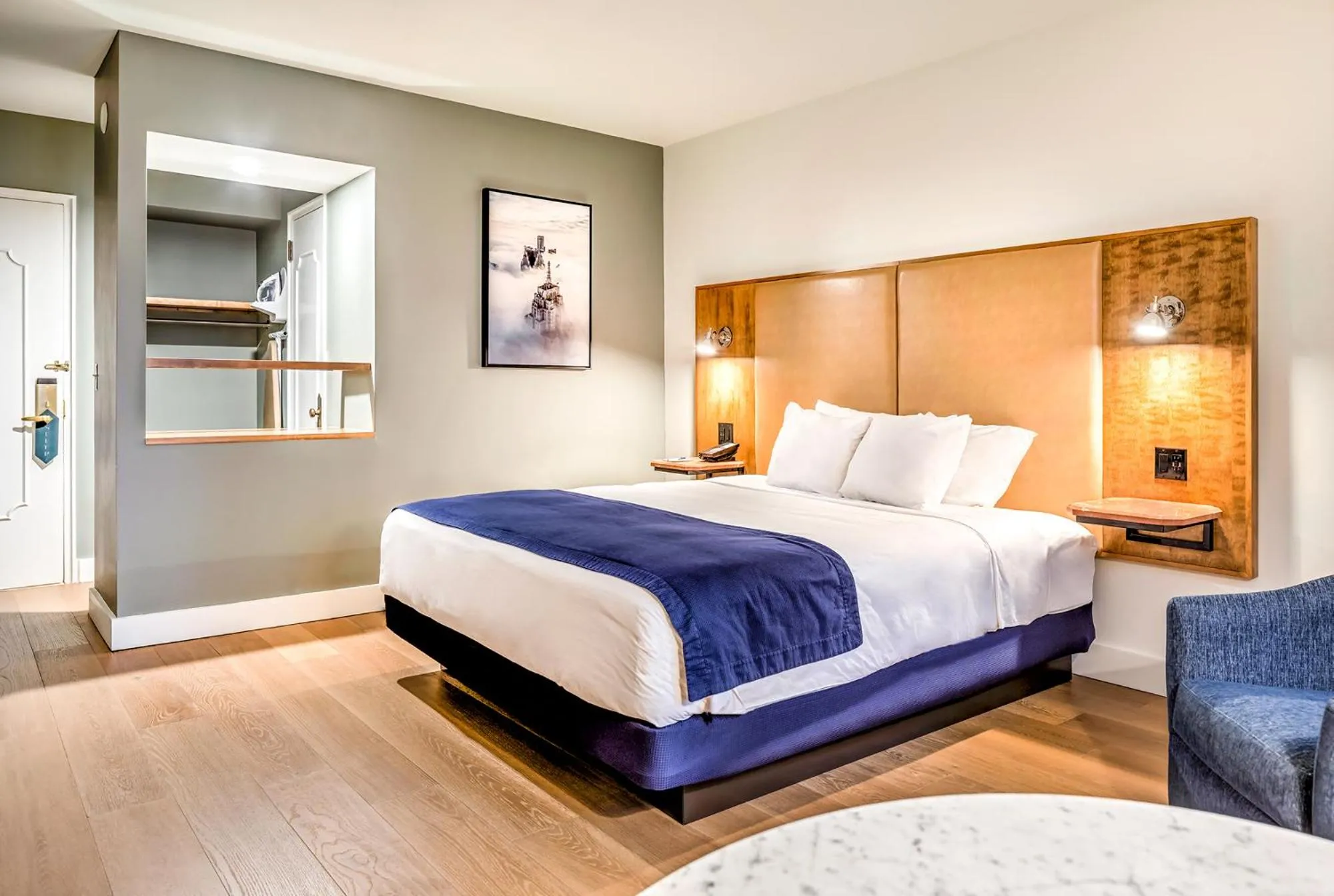 Bedroom in Hotel St. Regis Detroit