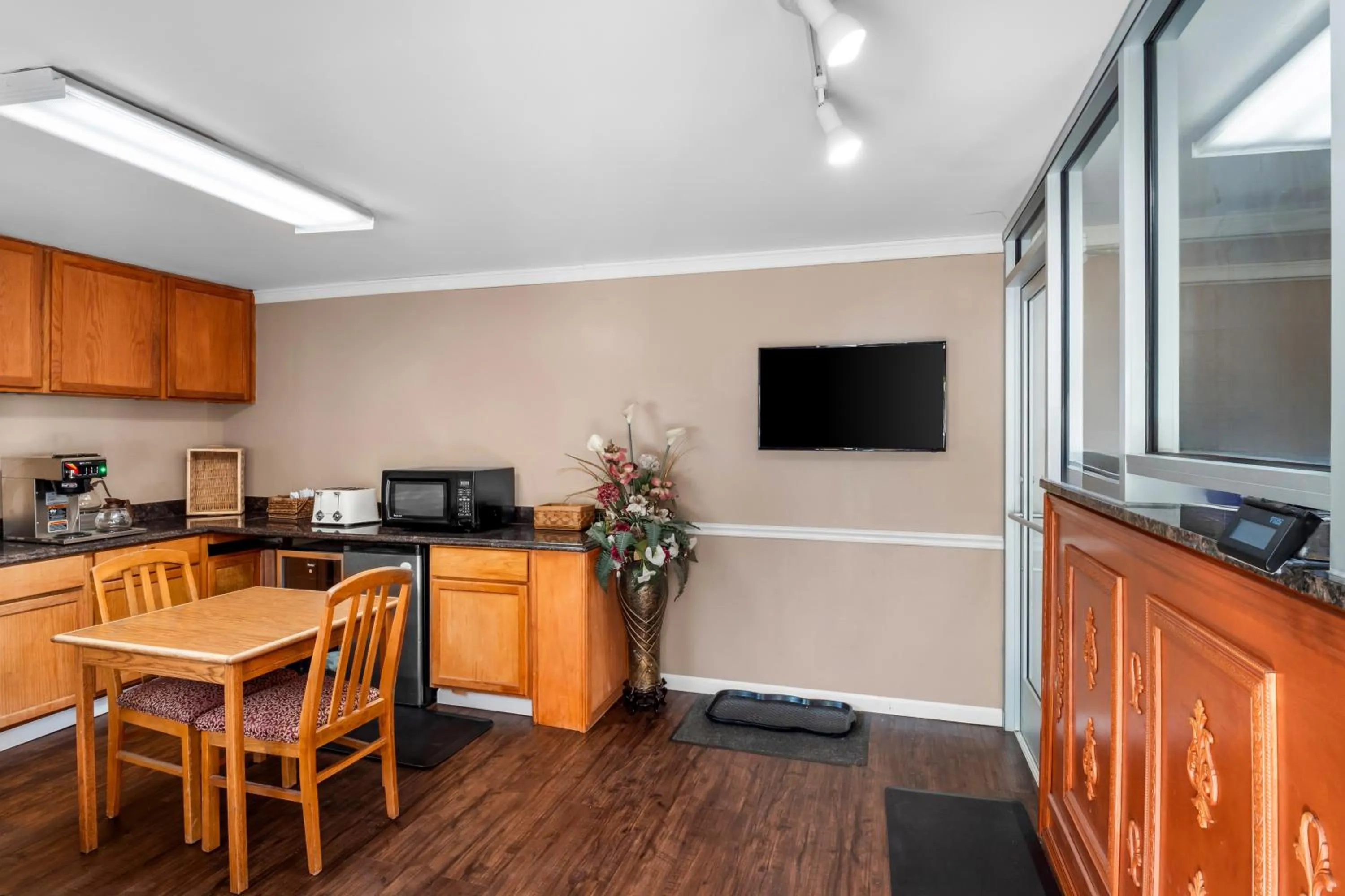 Kitchen or kitchenette in Americas Best Value Inn Jonesville/Hillsdale