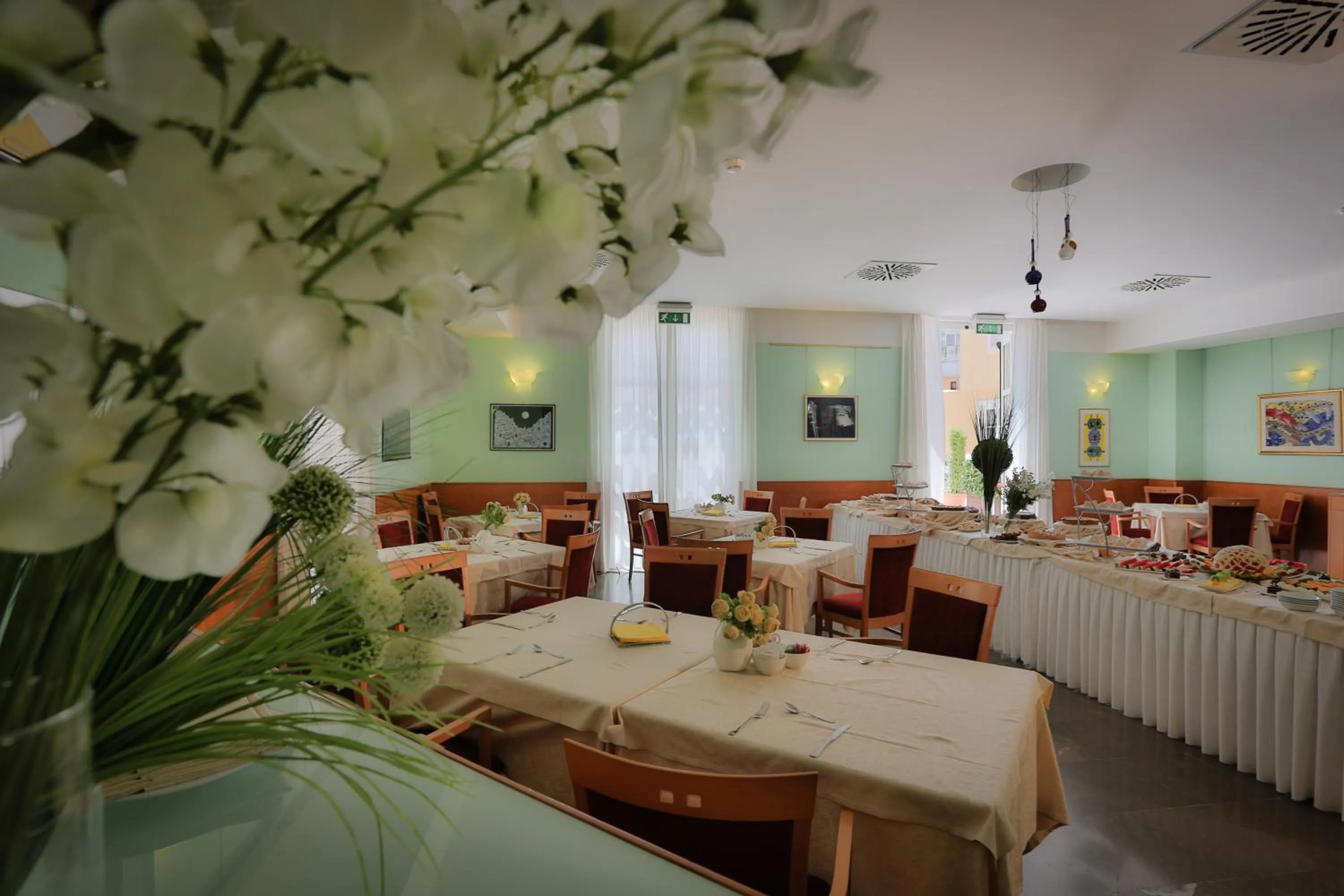 Restaurant/places to eat in Hotel San Domenico Al Piano