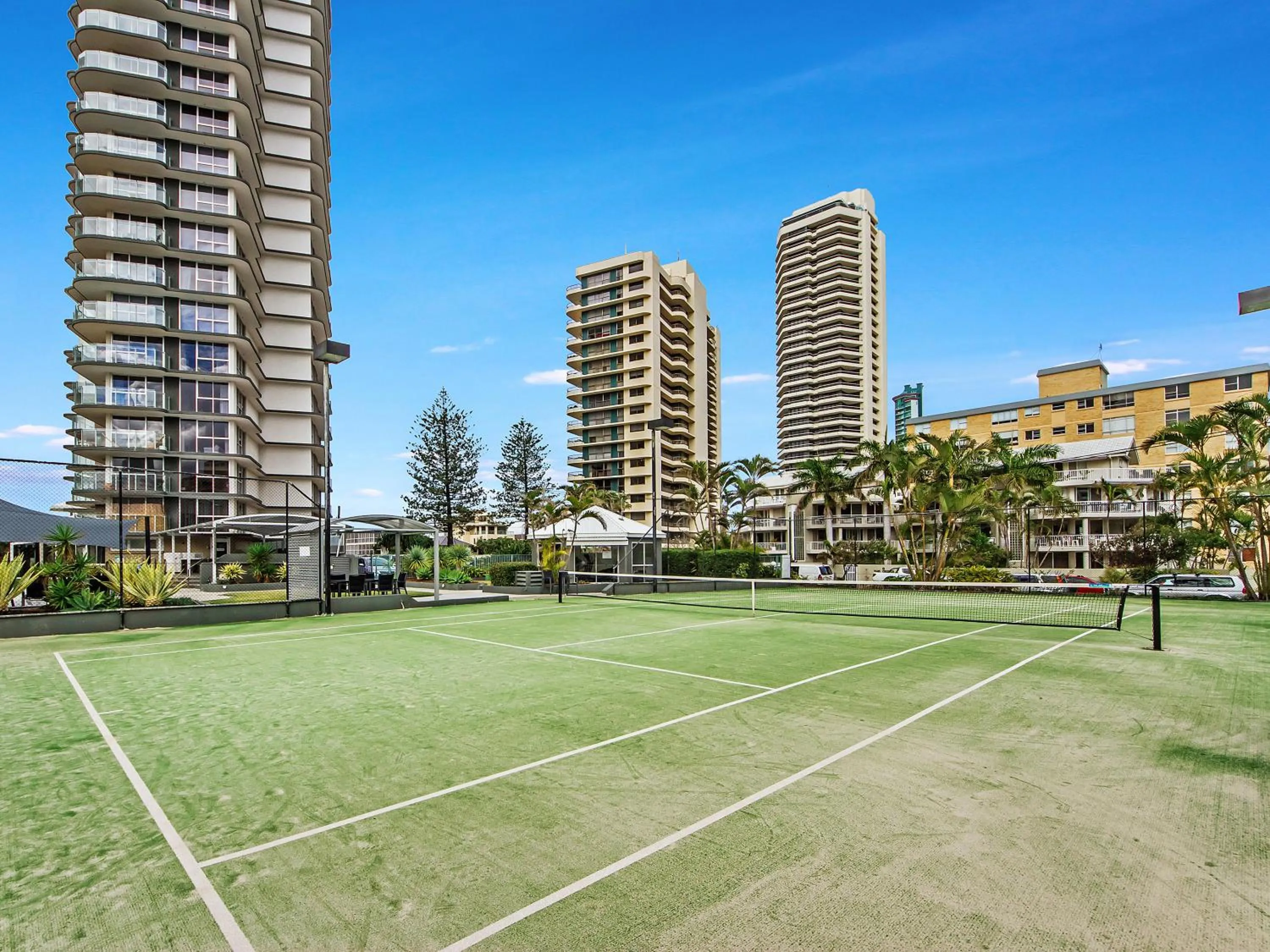 Tennis court in Sunbird Beach Resort Gold Coast