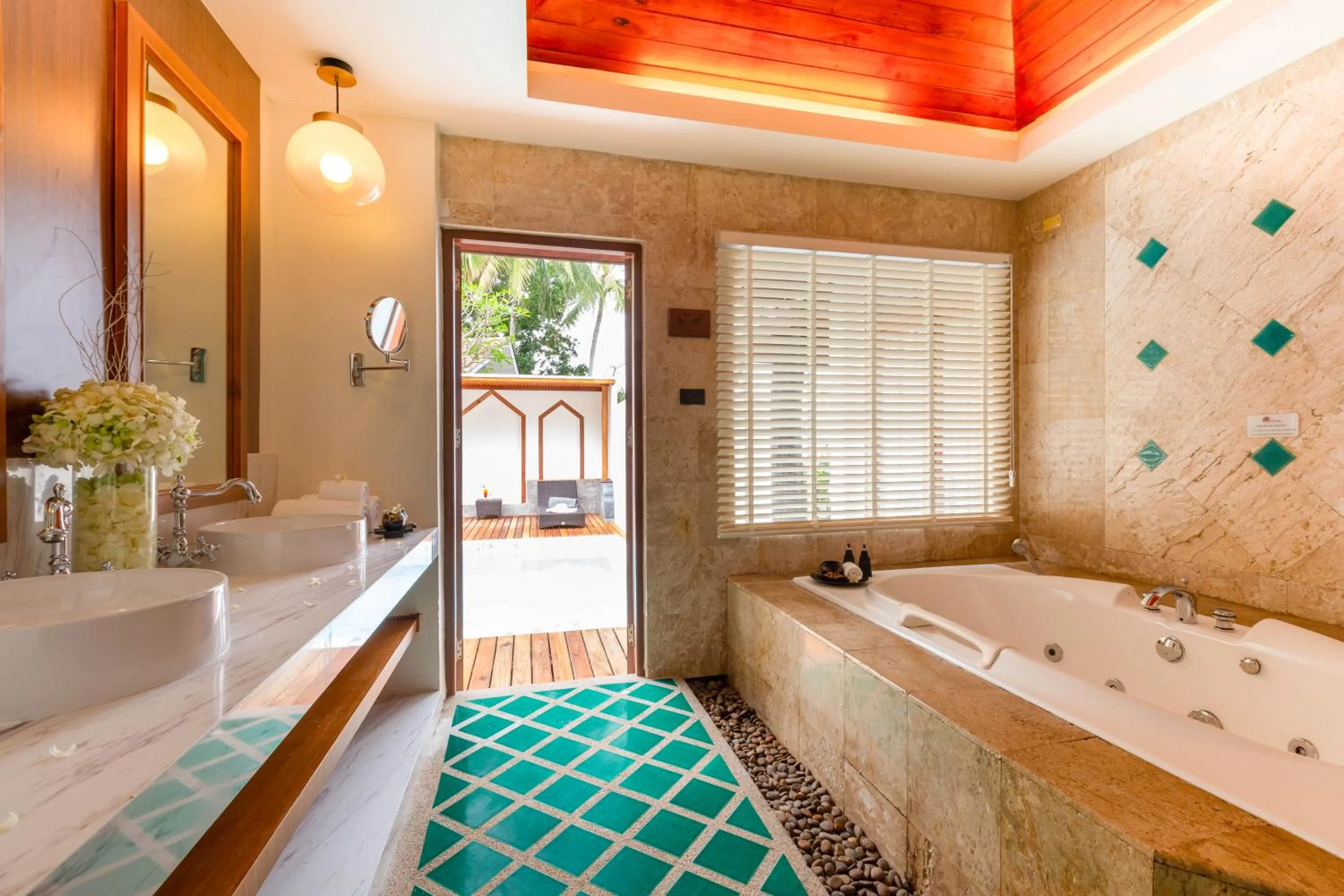 Bed in Railay Bay Resort & Spa