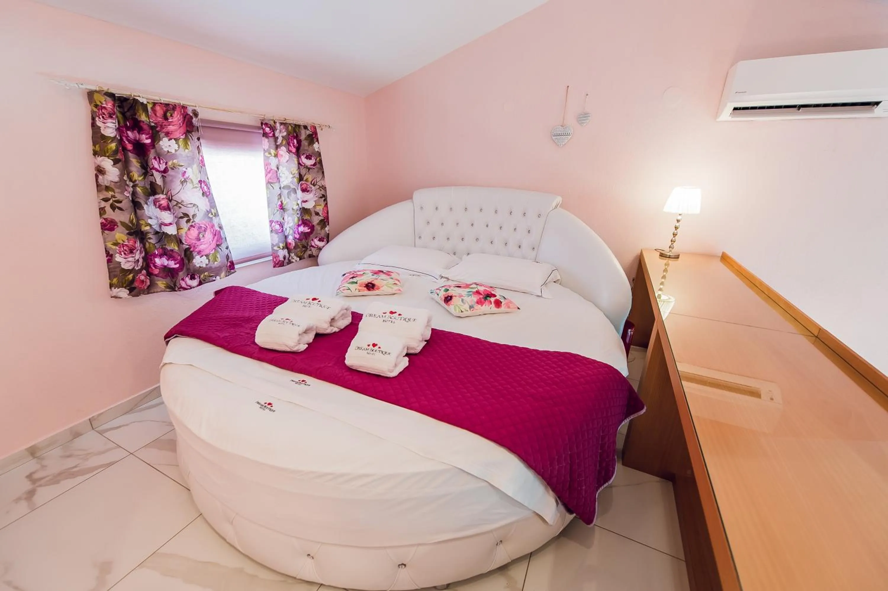 Bed in Dream Boutique Apartments