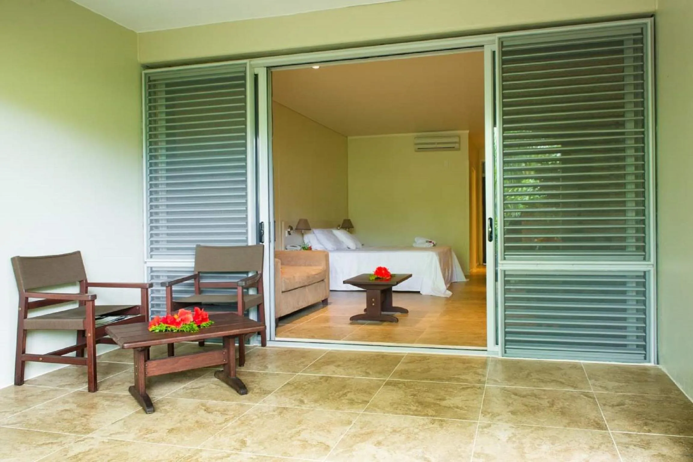 Balcony/Terrace, Bed in Sunset Resort