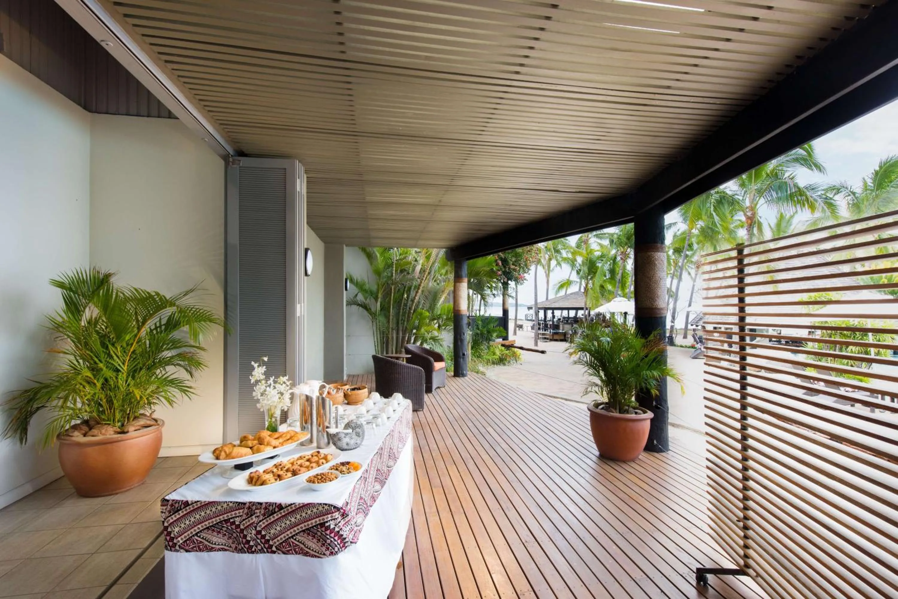 Meeting/conference room in DoubleTree by Hilton Fiji - Sonaisali Island
