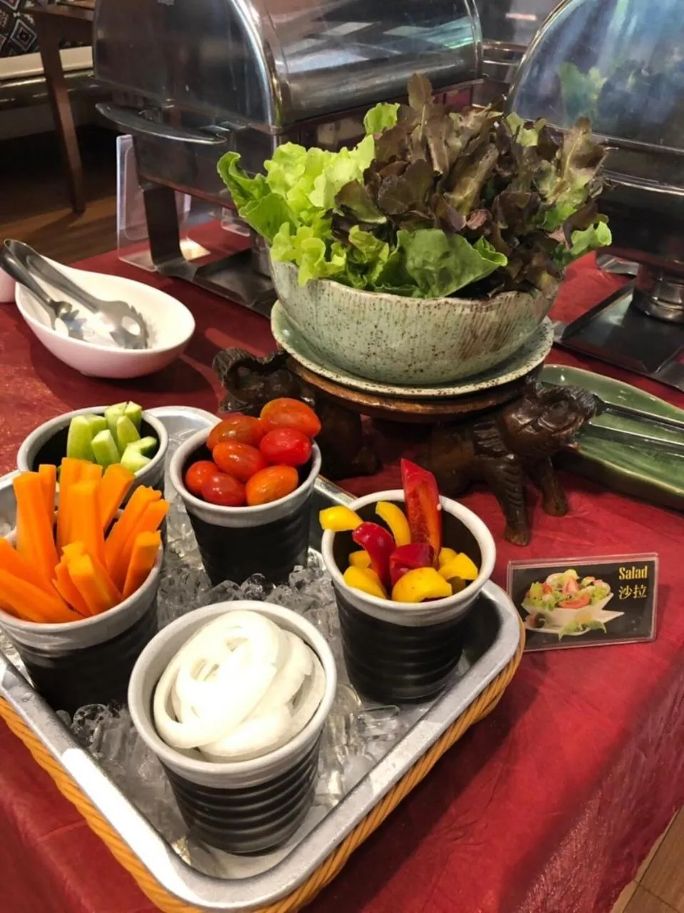 Buffet breakfast in Vieng Mantra Hotel