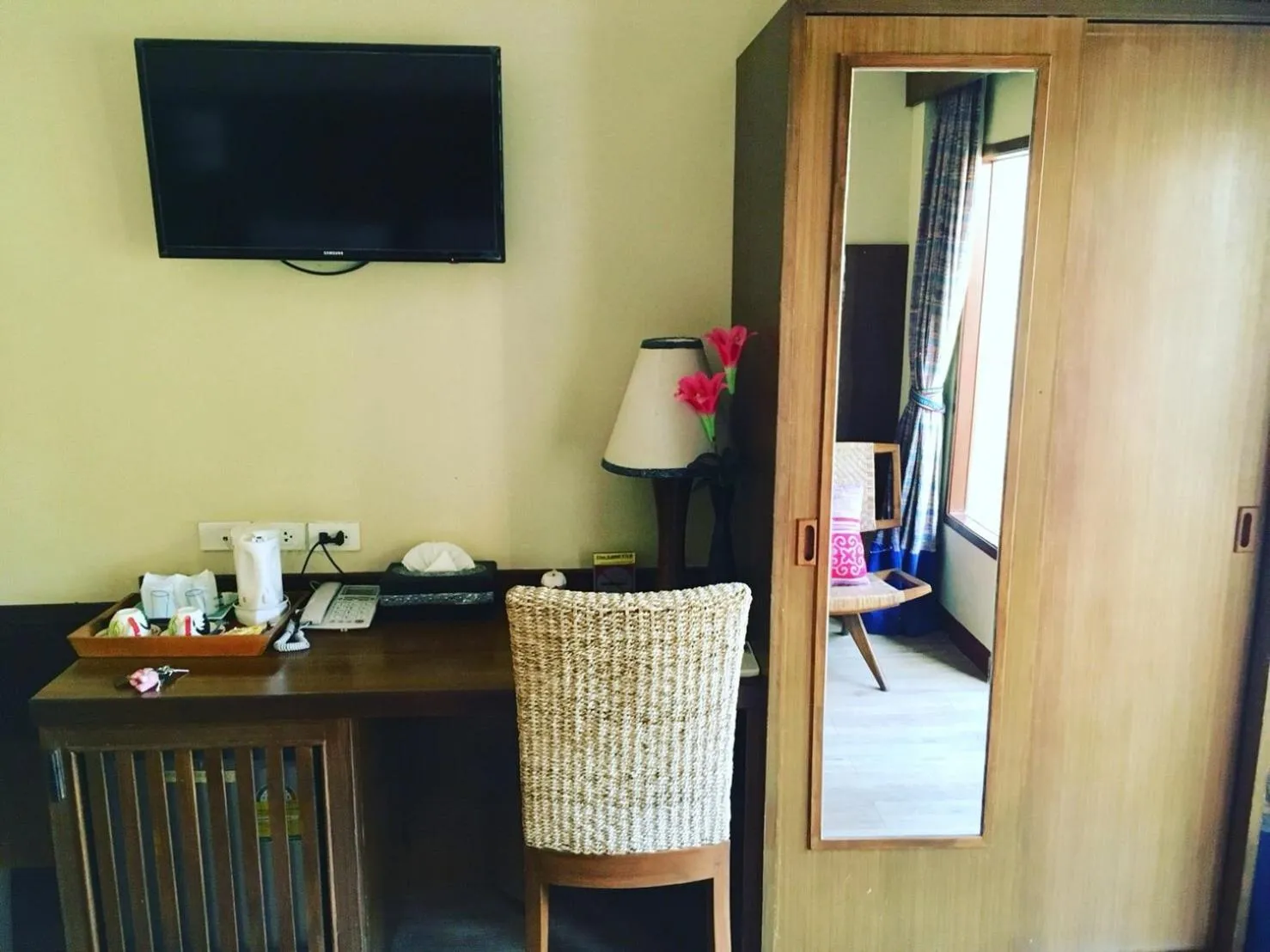 Seating area in Vieng Mantra Hotel