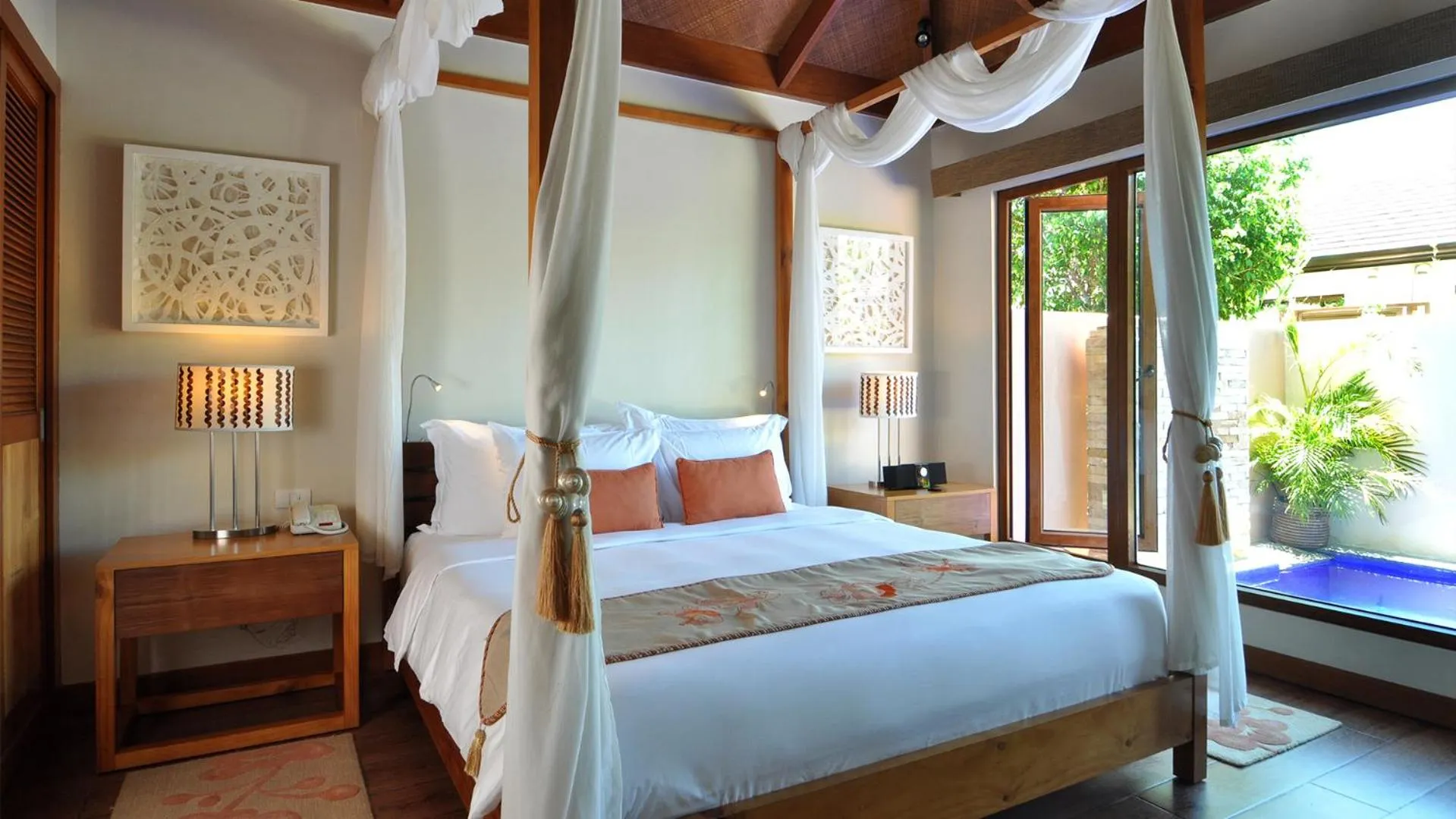 Bed in Crimson Resort and Spa - Mactan Island, Cebu