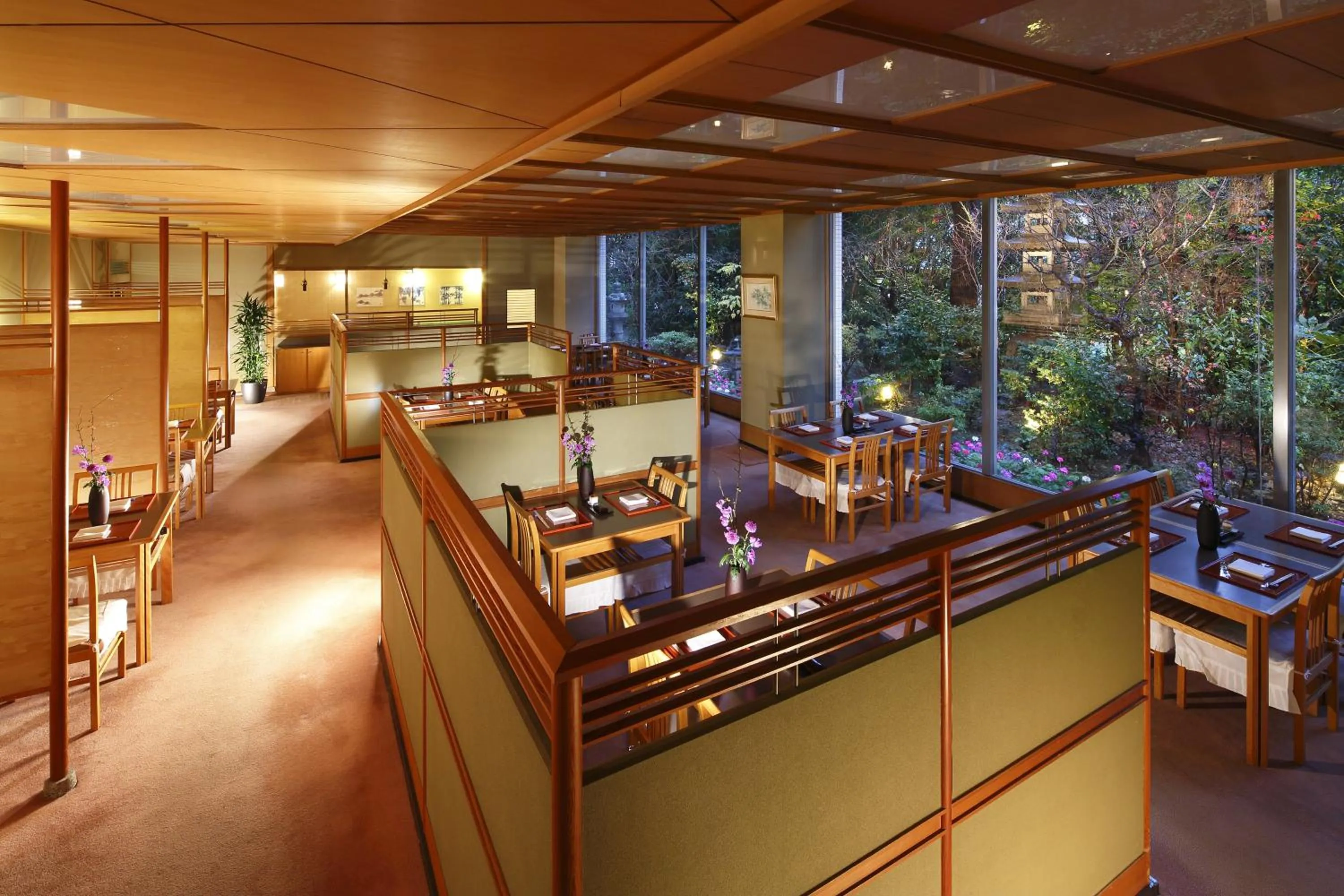 Restaurant/places to eat in ANA Crowne Plaza Hotel Kyoto by IHG