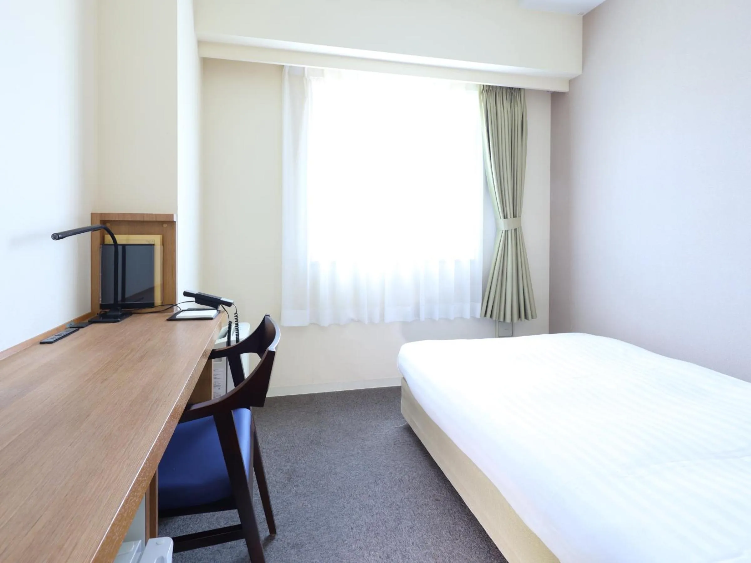 Photo of the whole room, Bed in Dormy Inn Express Mikawaanjo