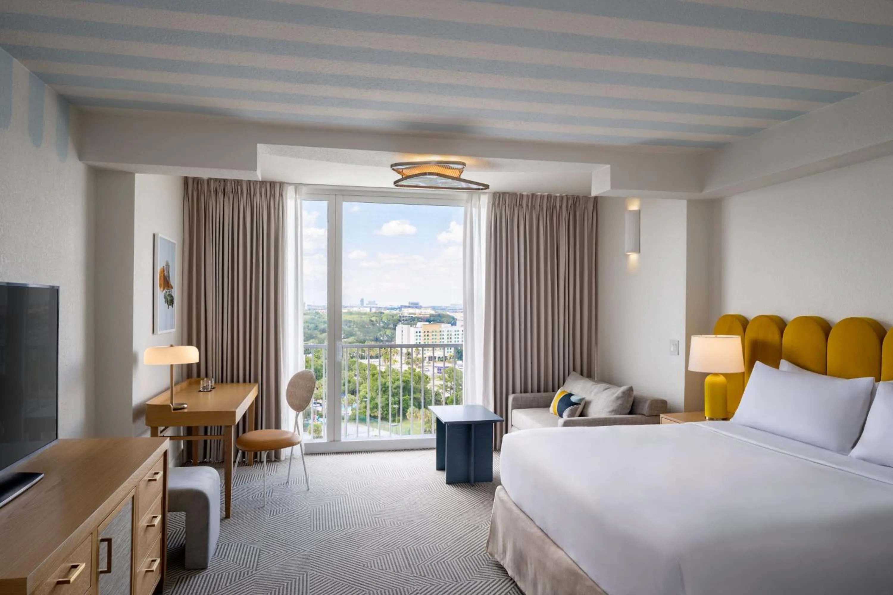 Photo of the whole room, Bed in Renaissance Orlando Resort - Disney Springs Area