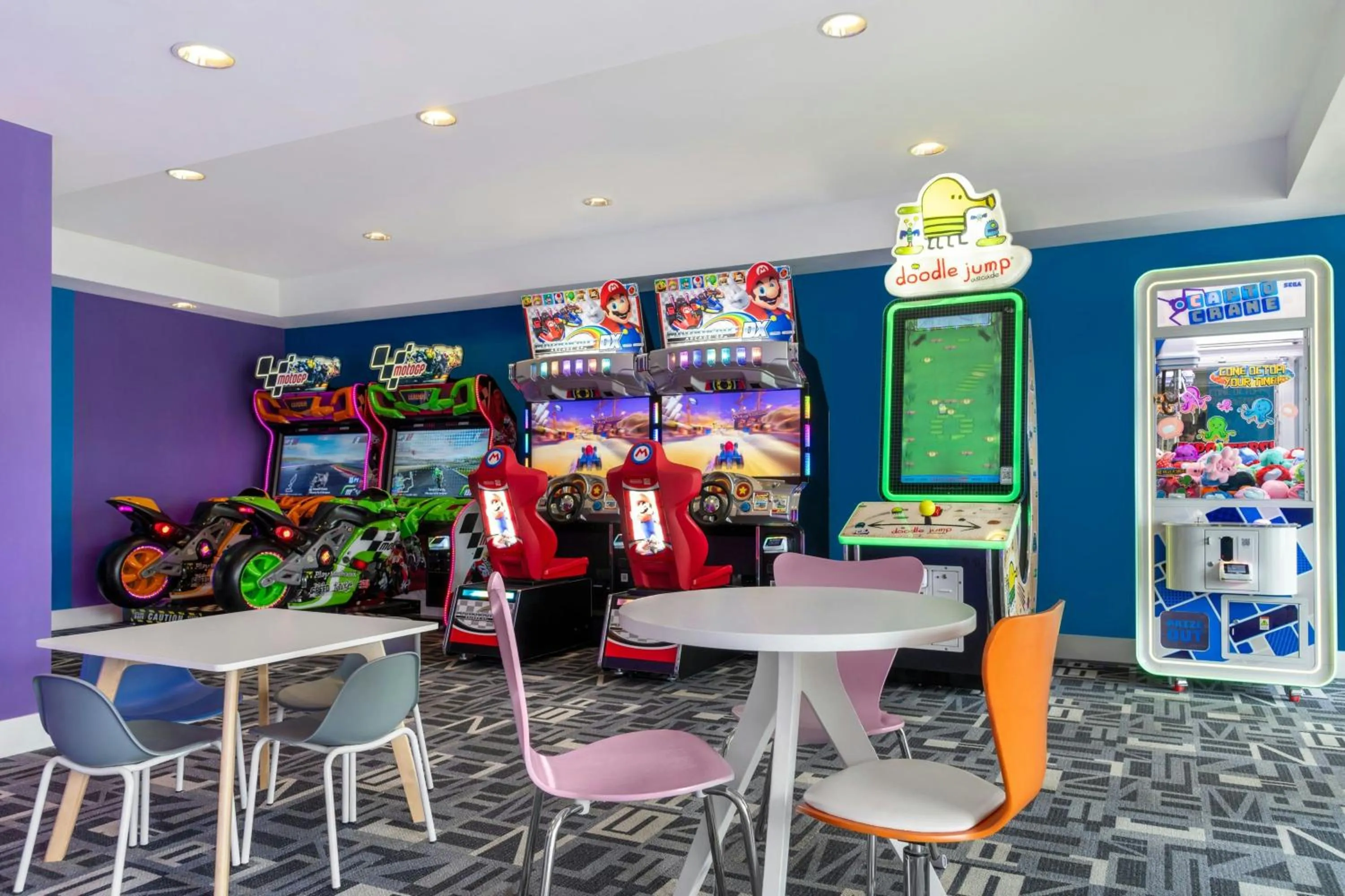 Area and facilities in Renaissance Orlando Resort - Disney Springs Area