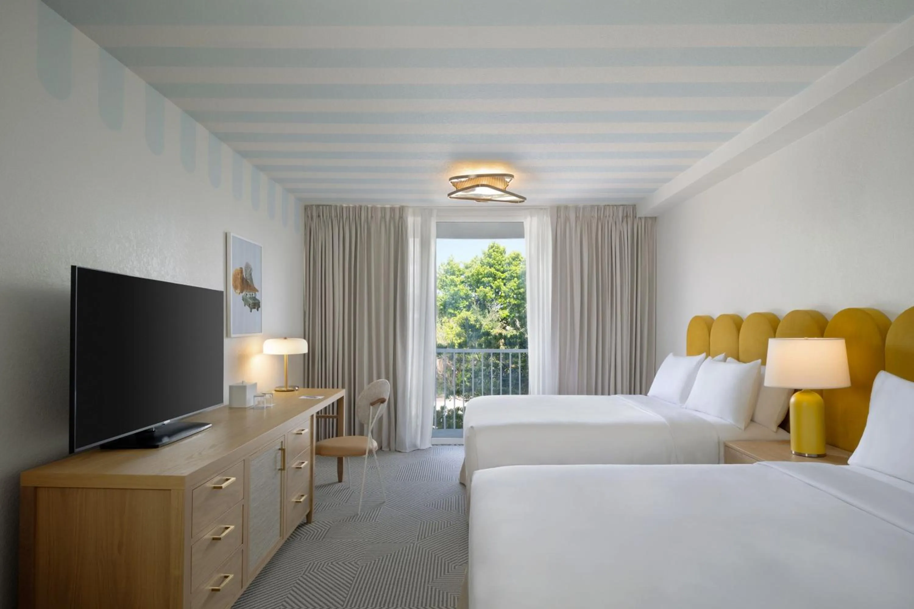 Photo of the whole room, Bed in Renaissance Orlando Resort - Disney Springs Area