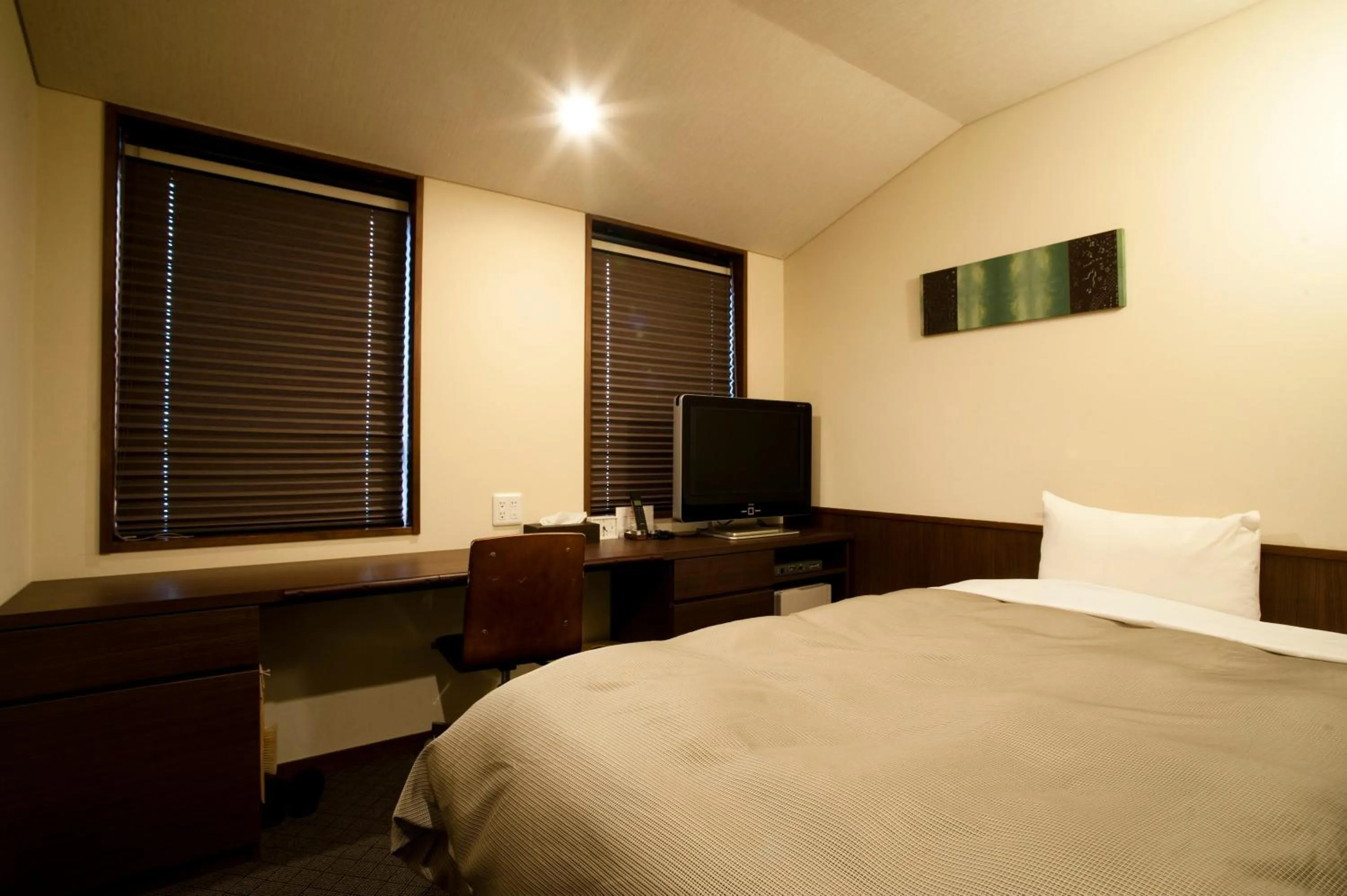 Photo of the whole room, Bed in Ochanomizu Hotel Shoryukan
