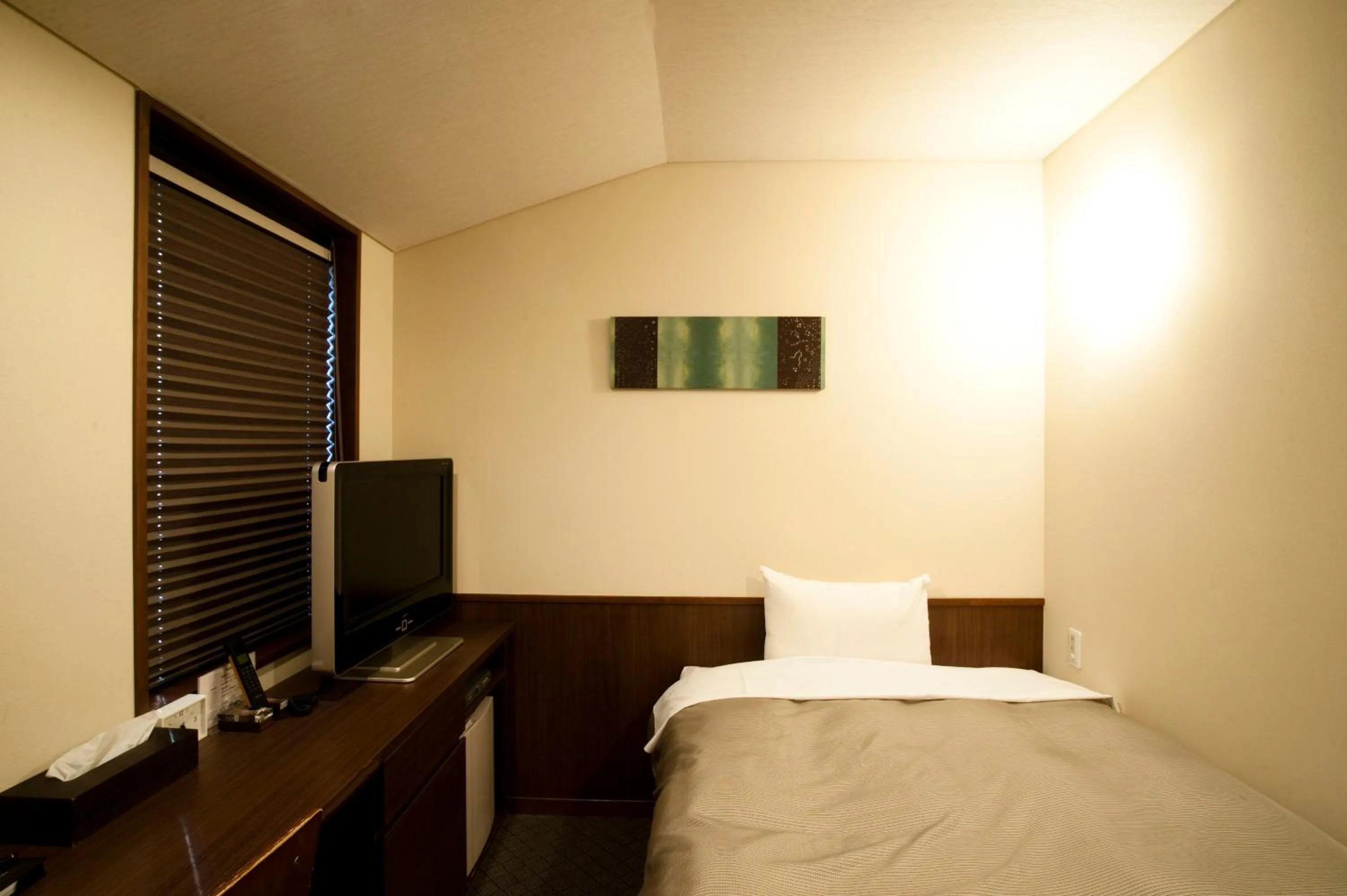 Photo of the whole room, Bed in Ochanomizu Hotel Shoryukan