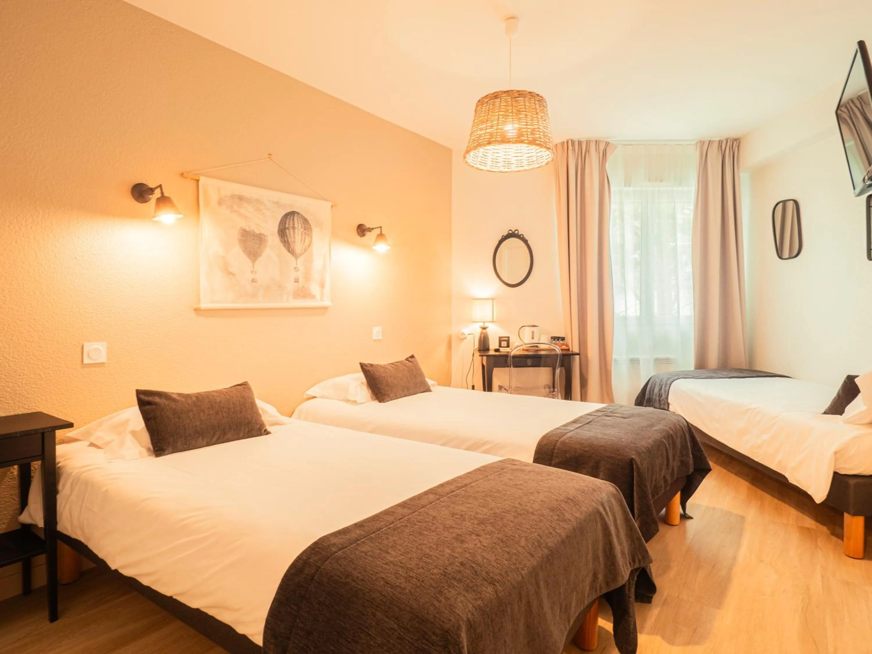 Bed in Hotel La Licorne