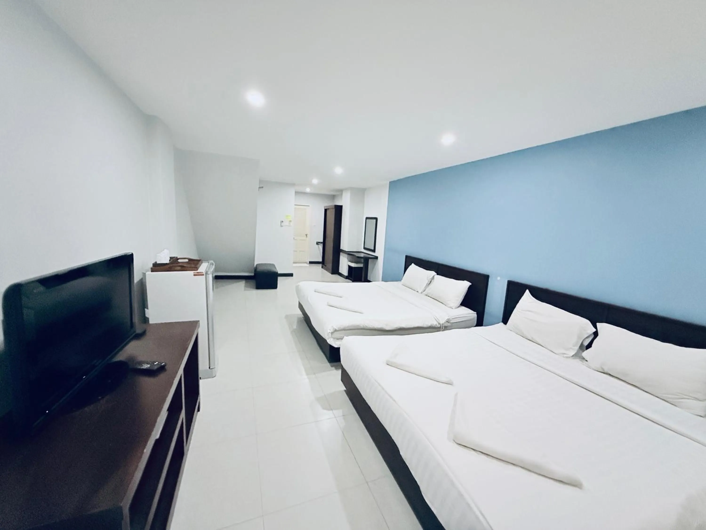 Photo of the whole room, Bed in Baan Nilawan Hotel