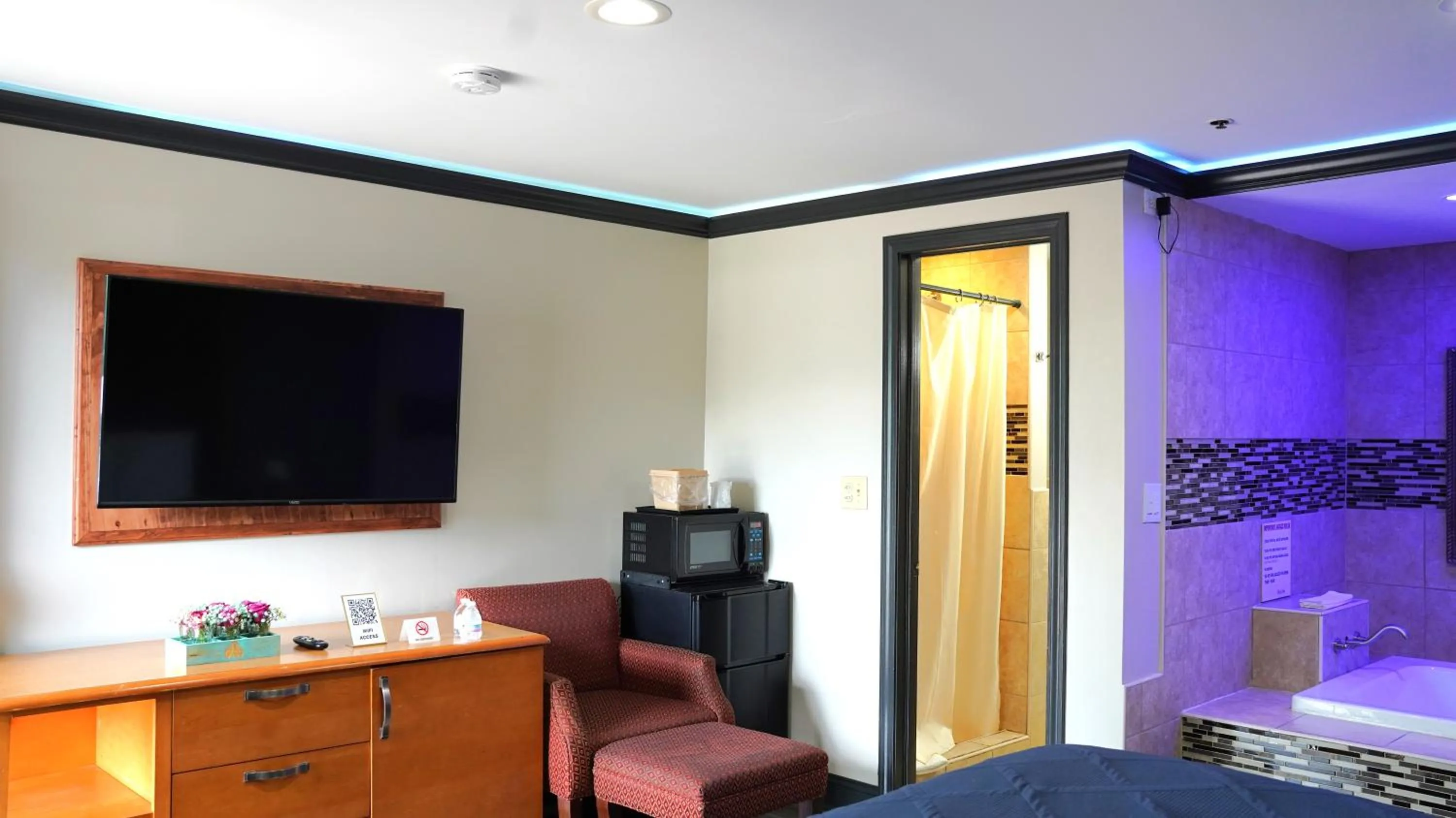 Bed in Carrier Motor Lodge