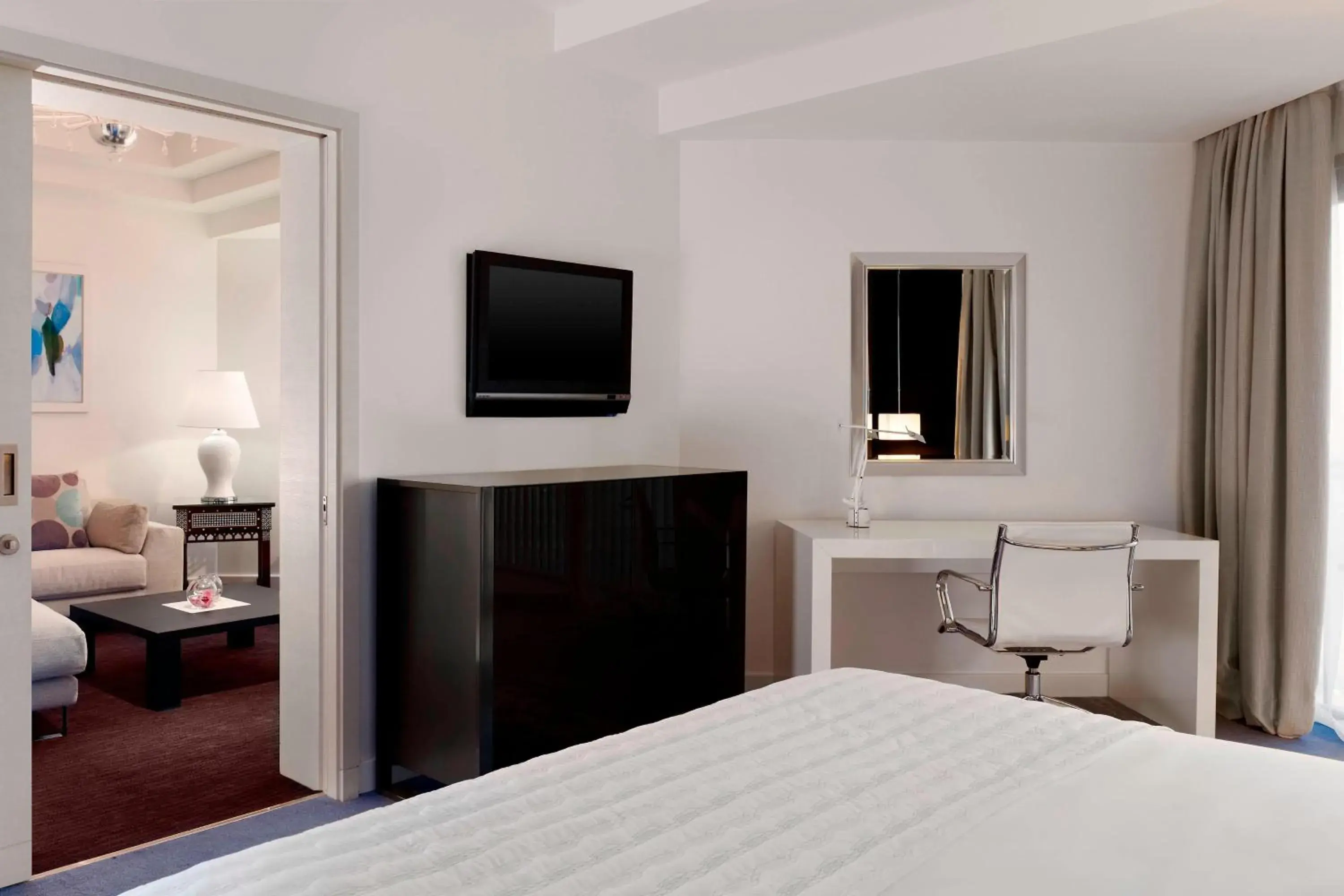 Junior Suite, Club Lounge Access, 1 King in Le Meridien Al Khobar Junior Suite, Club Lounge Access, 1 King in Le Meridien Al Khobar