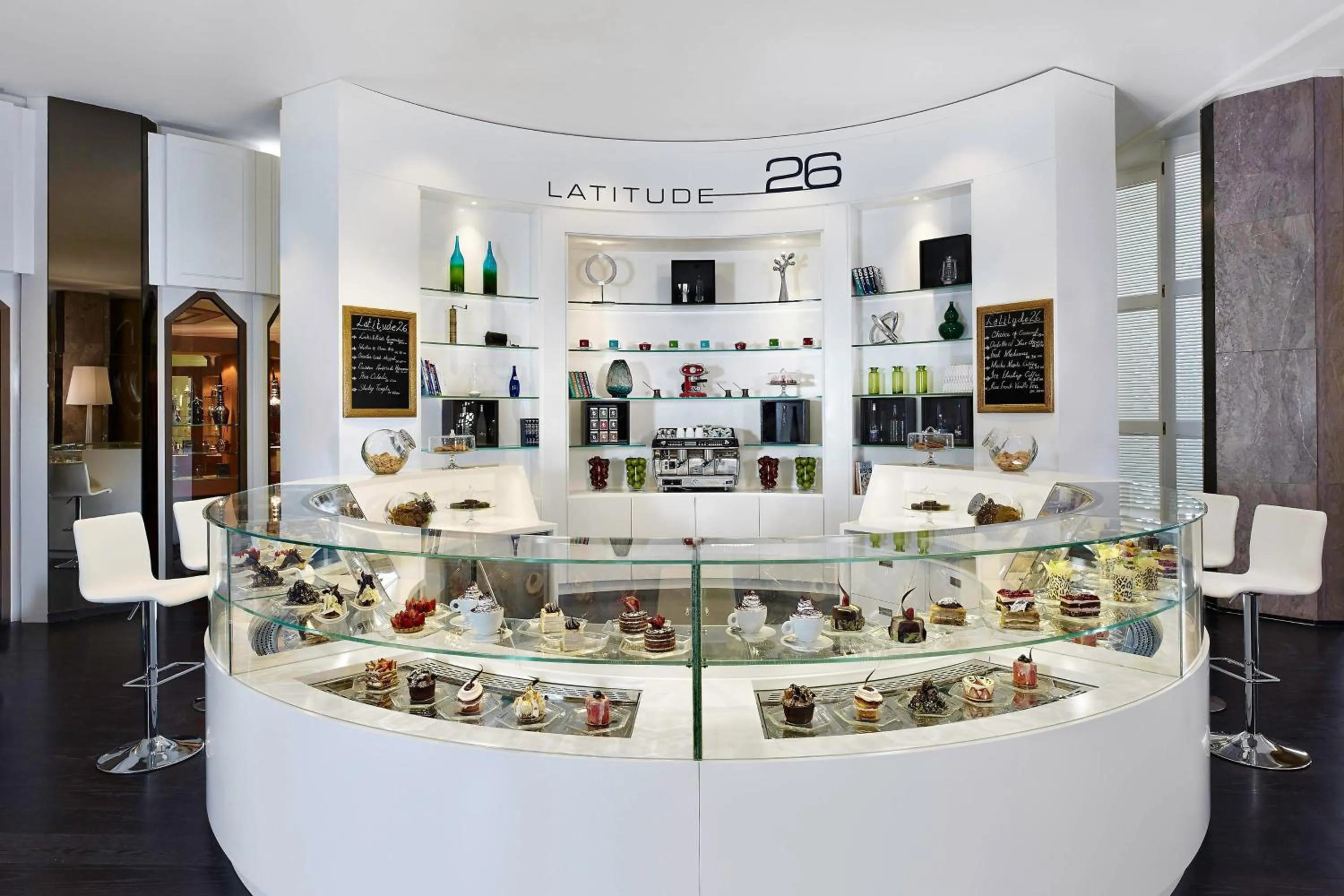 Restaurant/places to eat in Le Meridien Al Khobar