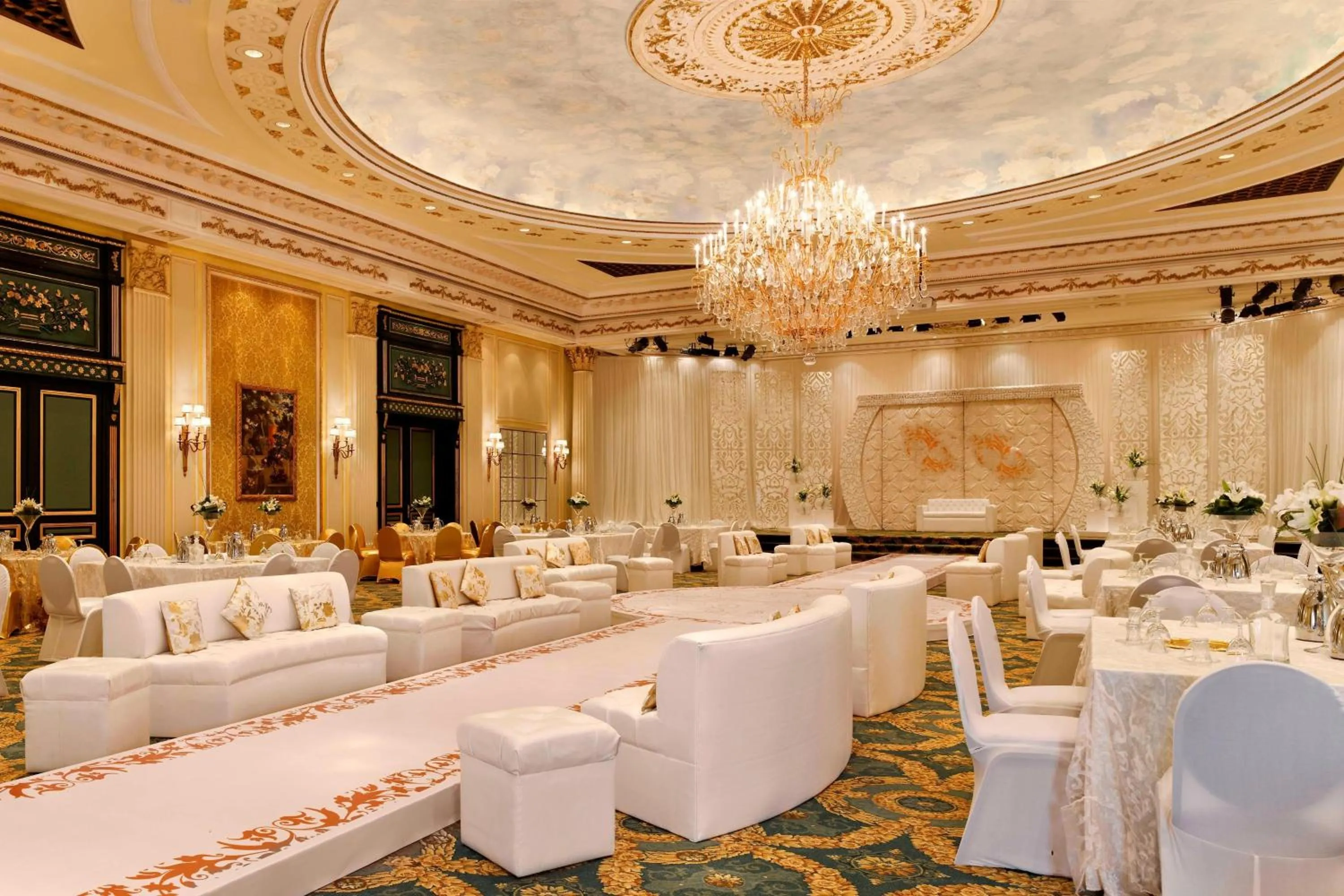 Lobby or reception in Le Meridien Al Khobar