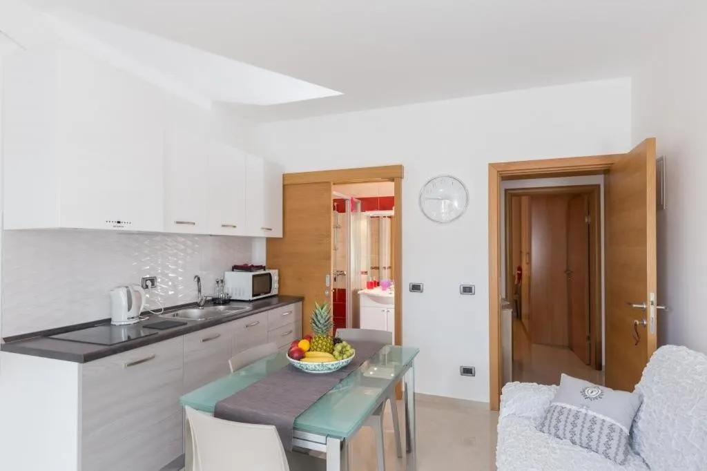 Kitchen or kitchenette in Stuck in the Moment Apartment