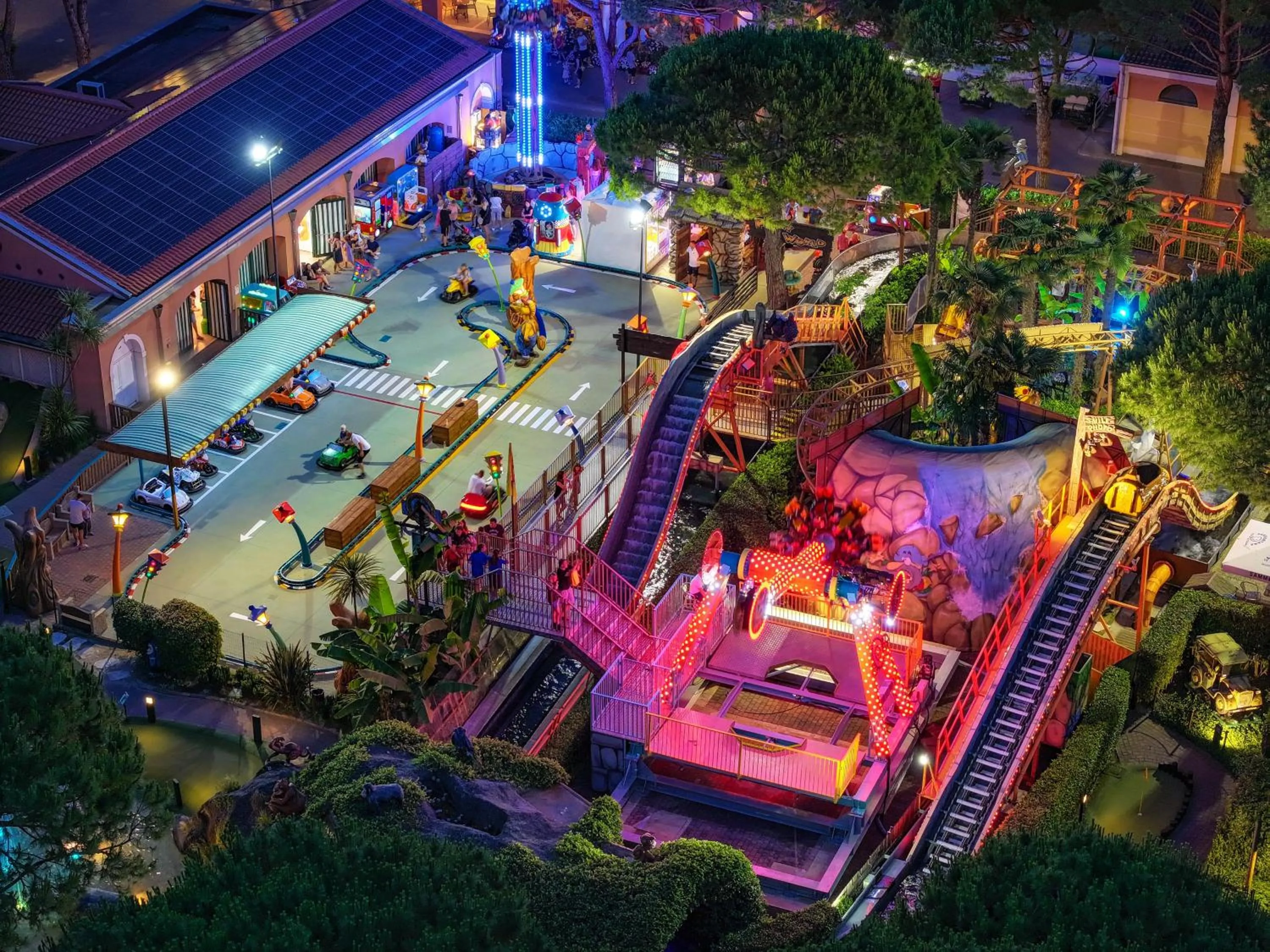 Children play ground in Luxury Camp at Union Lido