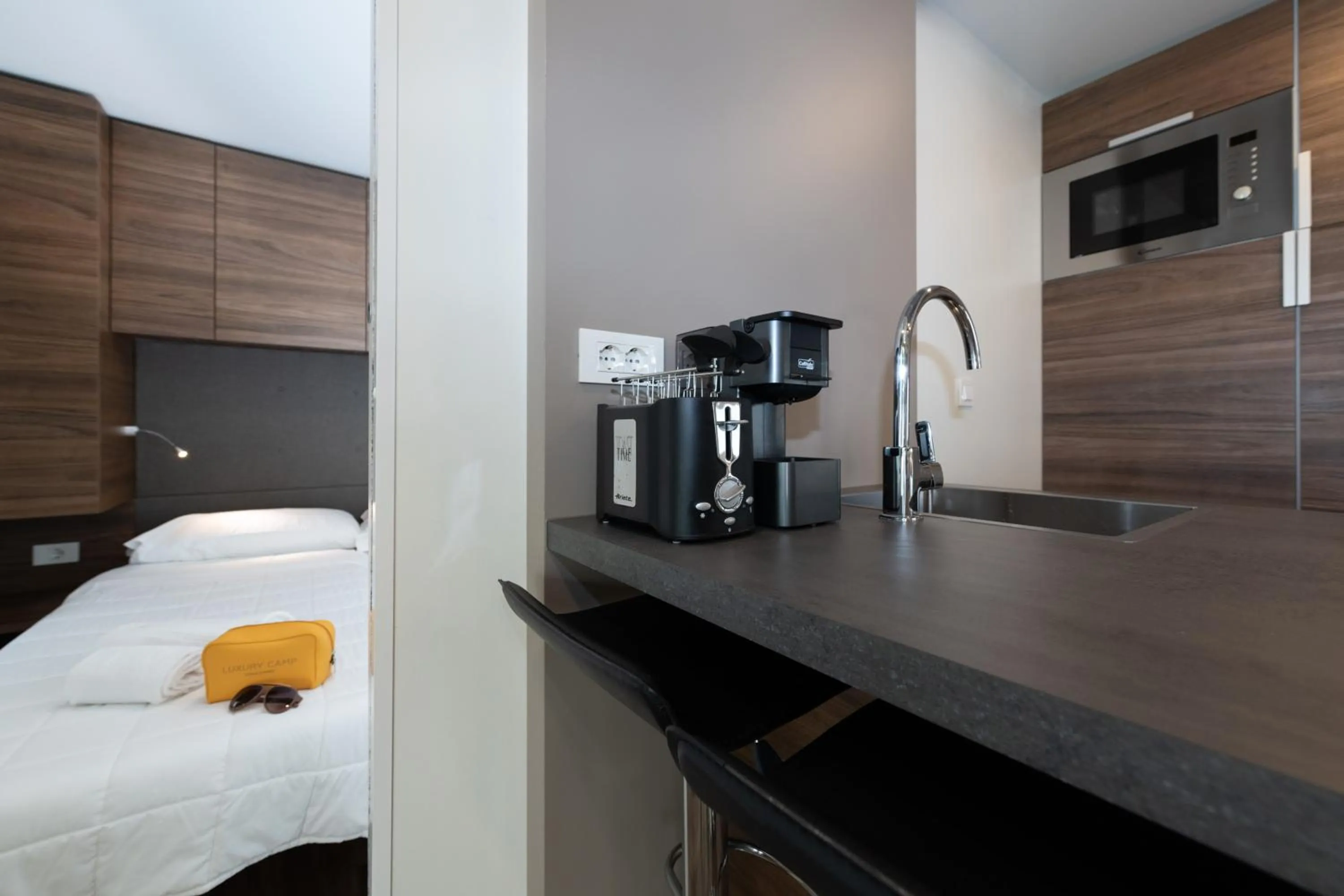 Coffee/tea facilities, Bed in Luxury Camp at Union Lido