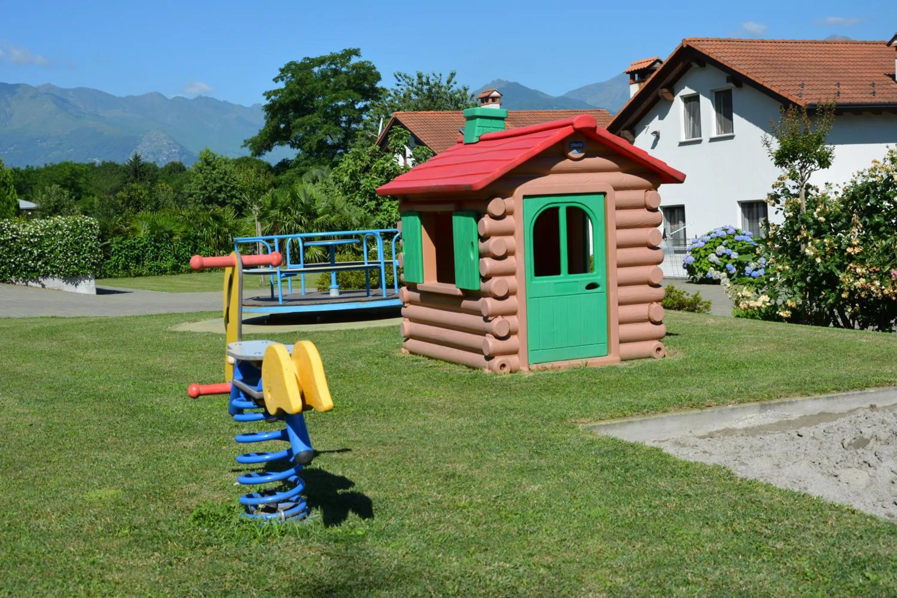 Garden in Residence Girasole Casa Rossa A