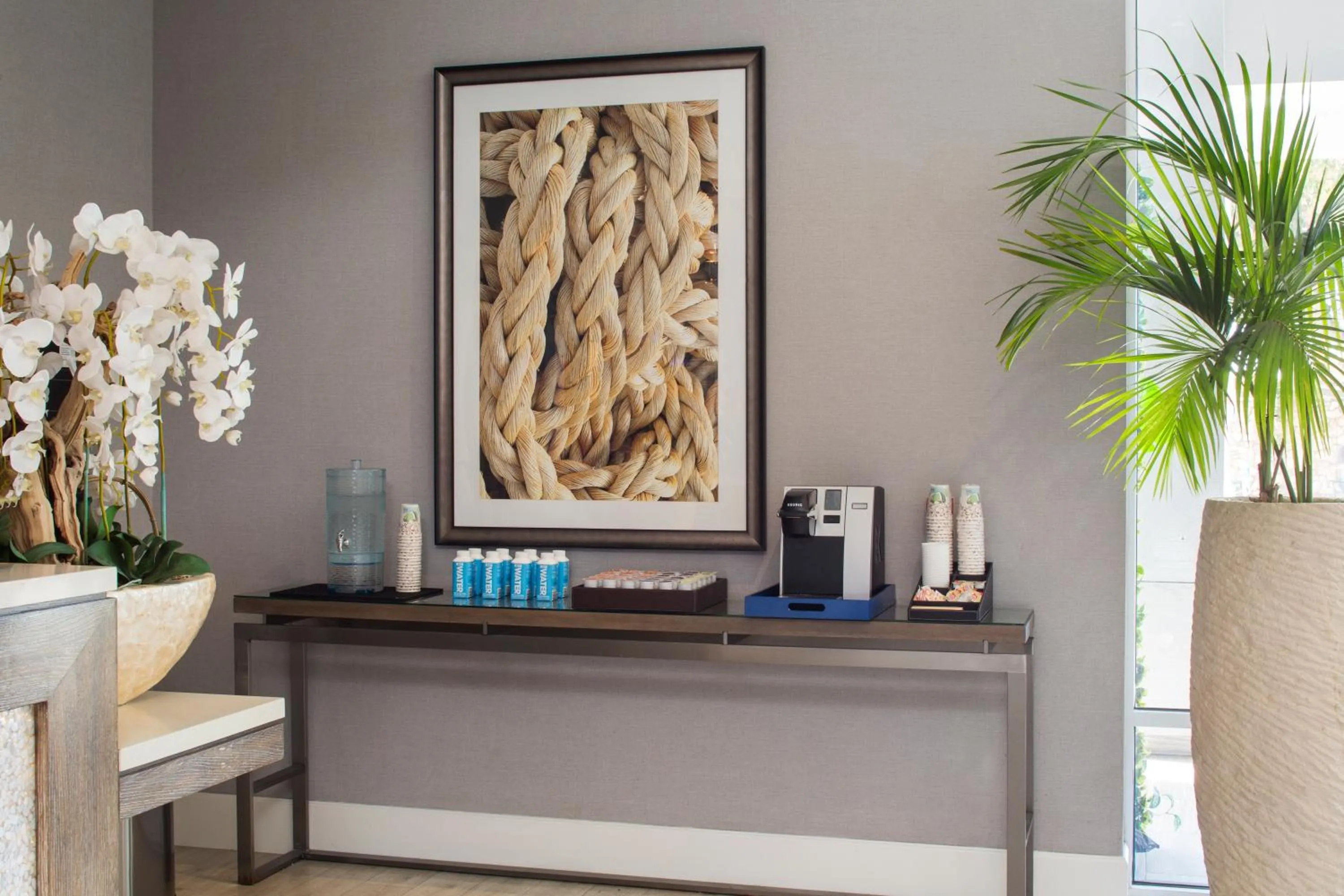 Coffee/tea facilities in Ocean View Hotel