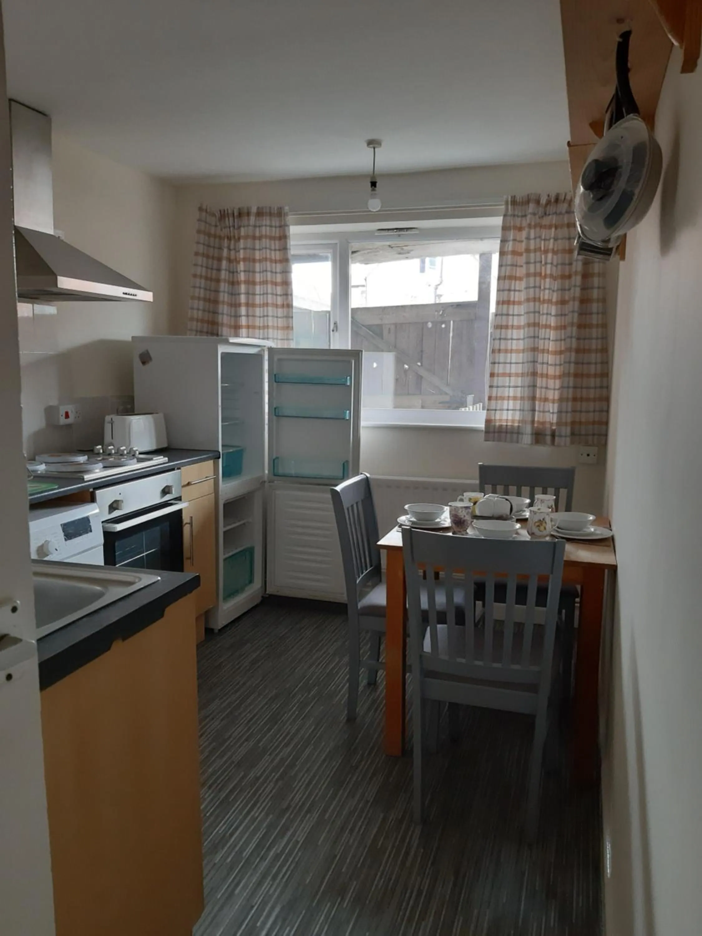 Kitchen or kitchenette in North Parade Seafront Accommodation