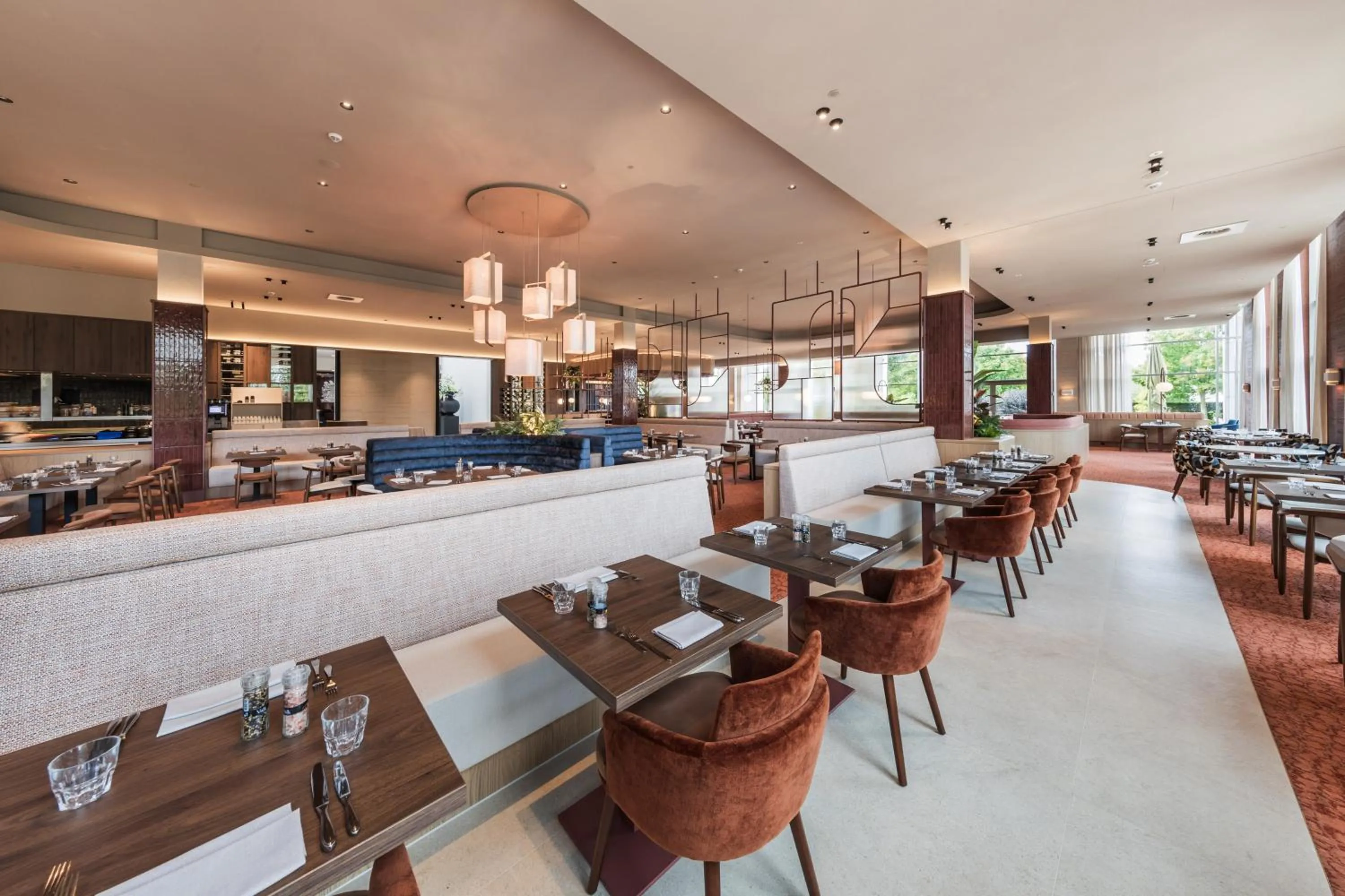 Restaurant/places to eat in Van der Valk Hotel Düsseldorf