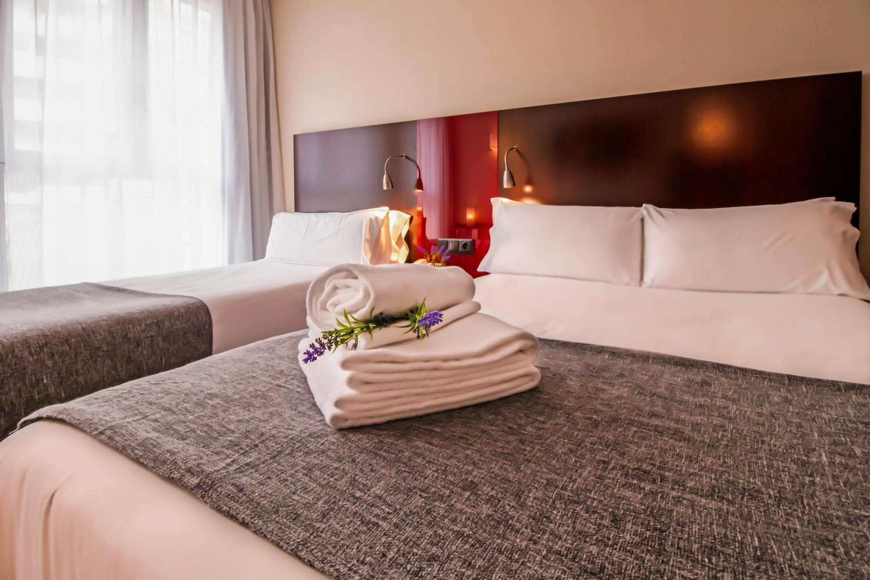 Decorative detail, Bed in SM Hotel Teatre Auditori