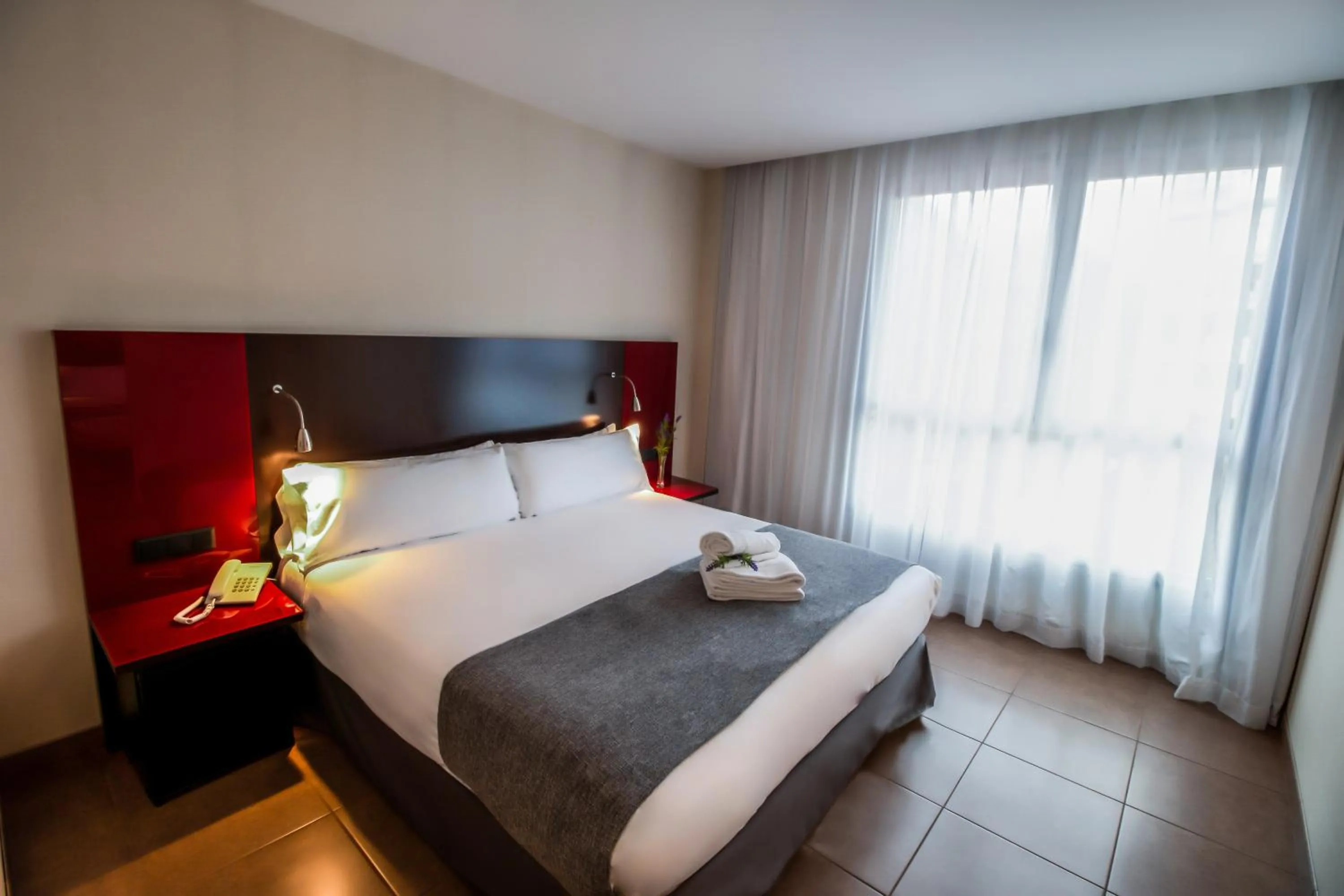 Photo of the whole room, Bed in SM Hotel Teatre Auditori