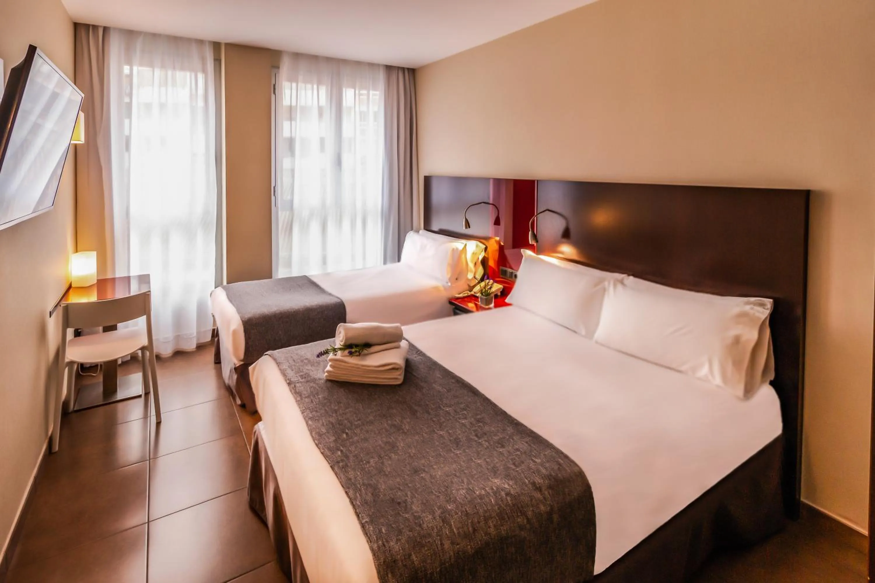 Bed in SM Hotel Teatre Auditori