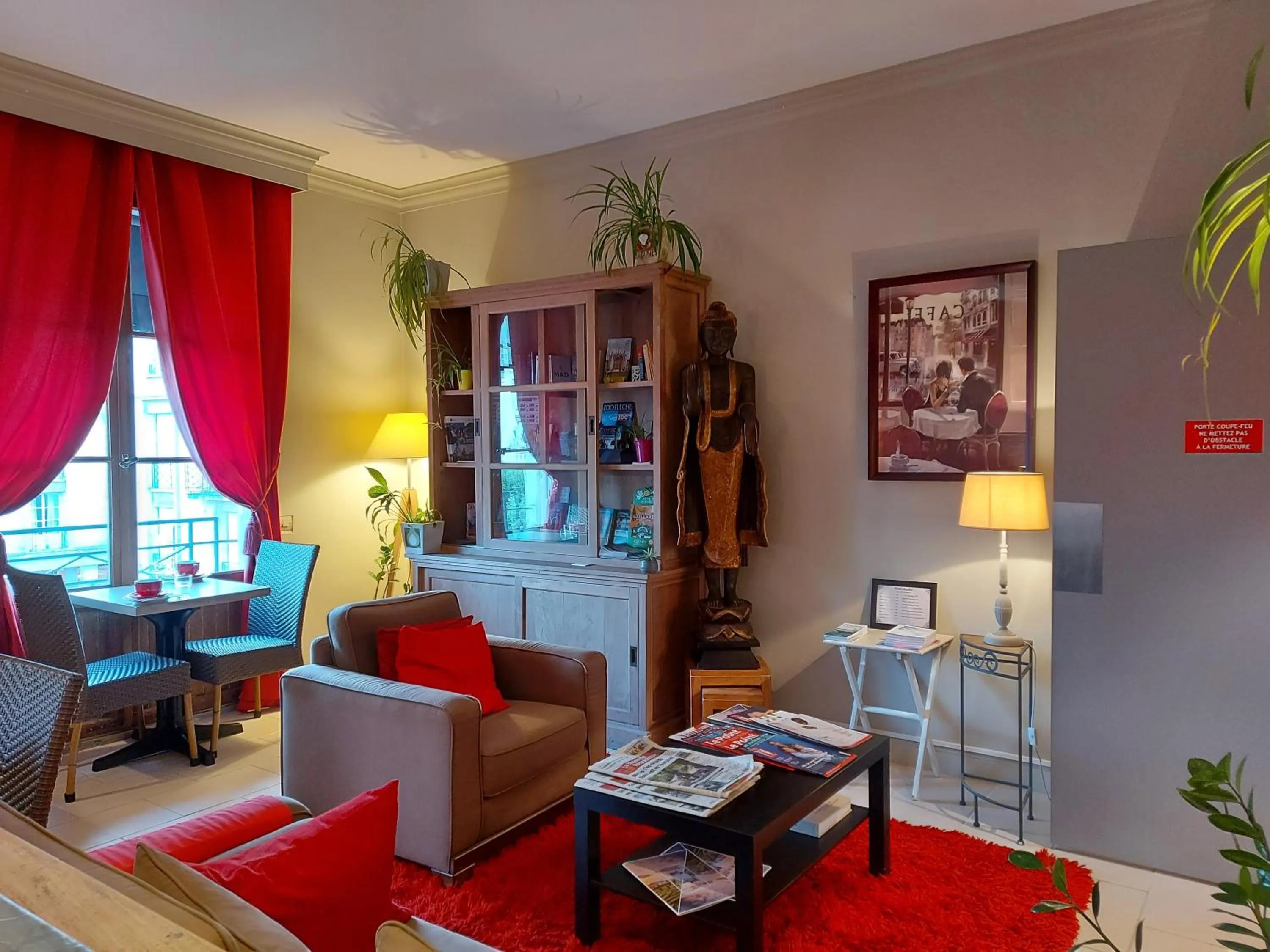 Living room in Hotel Mondial