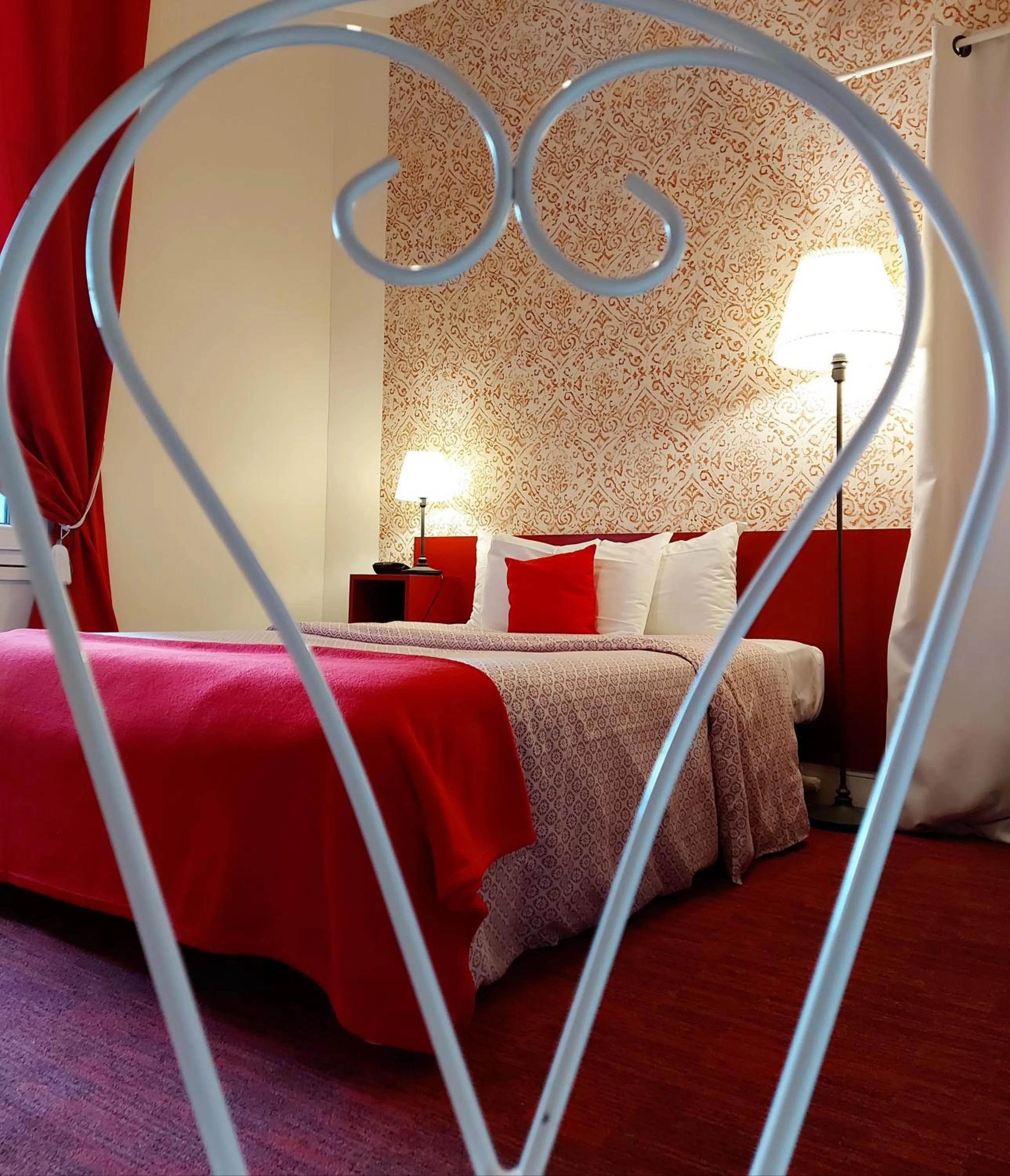 Bed in Hotel Mondial