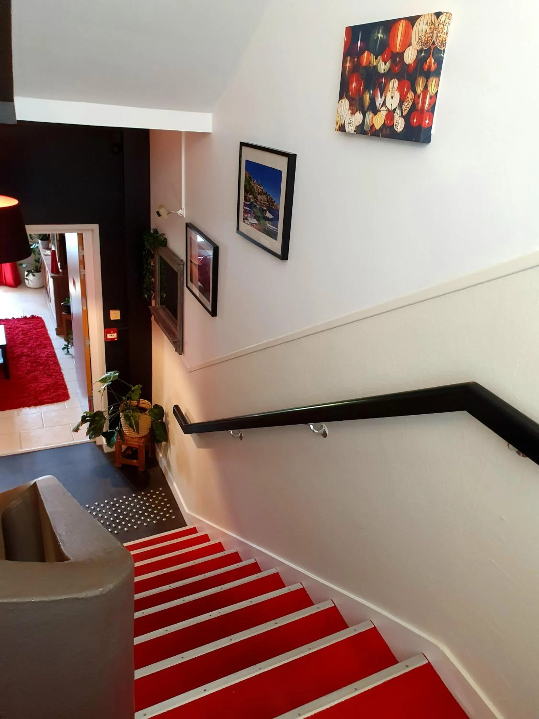 Property building in Hotel Mondial