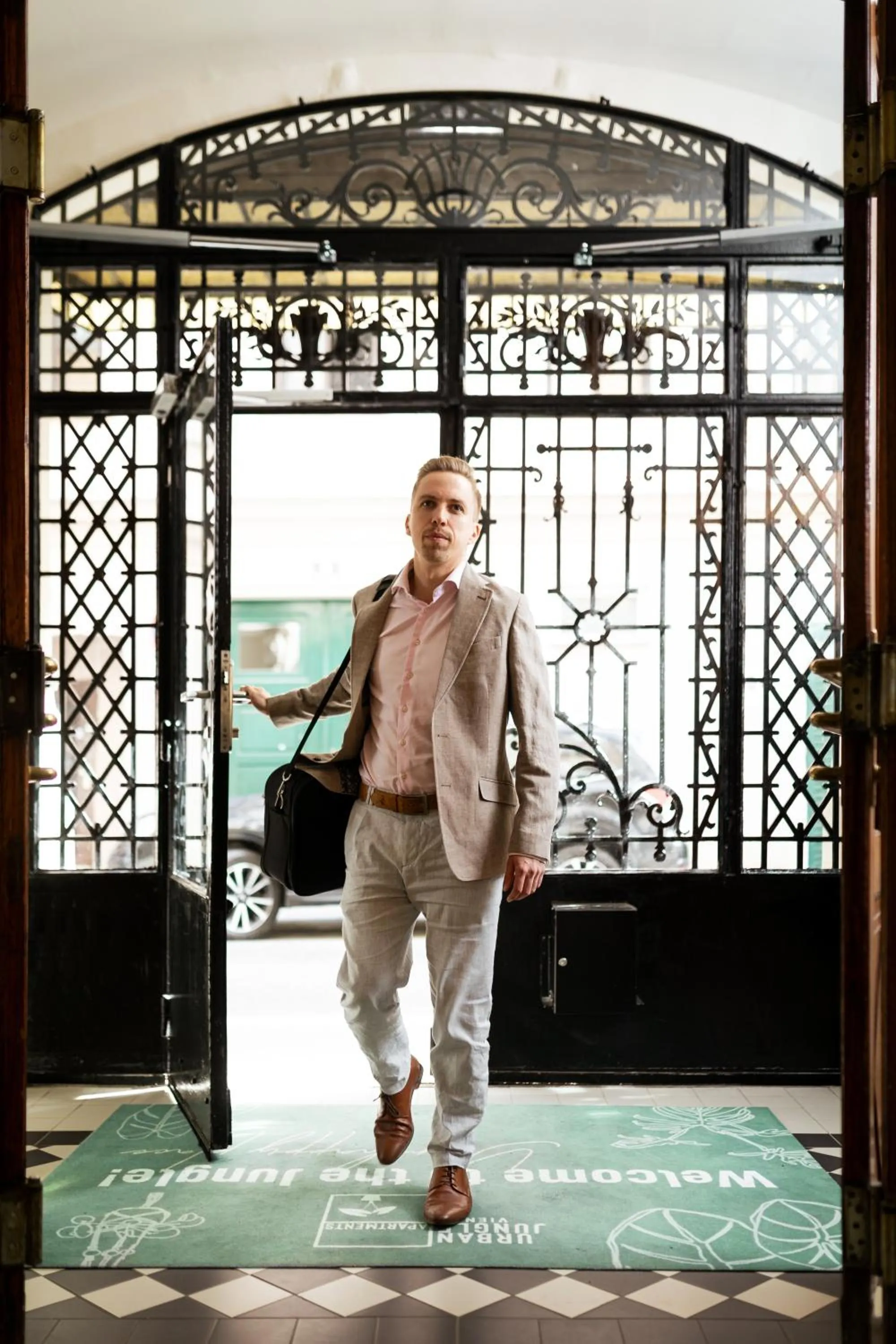 Facade/entrance in Urban Jungle Apartments