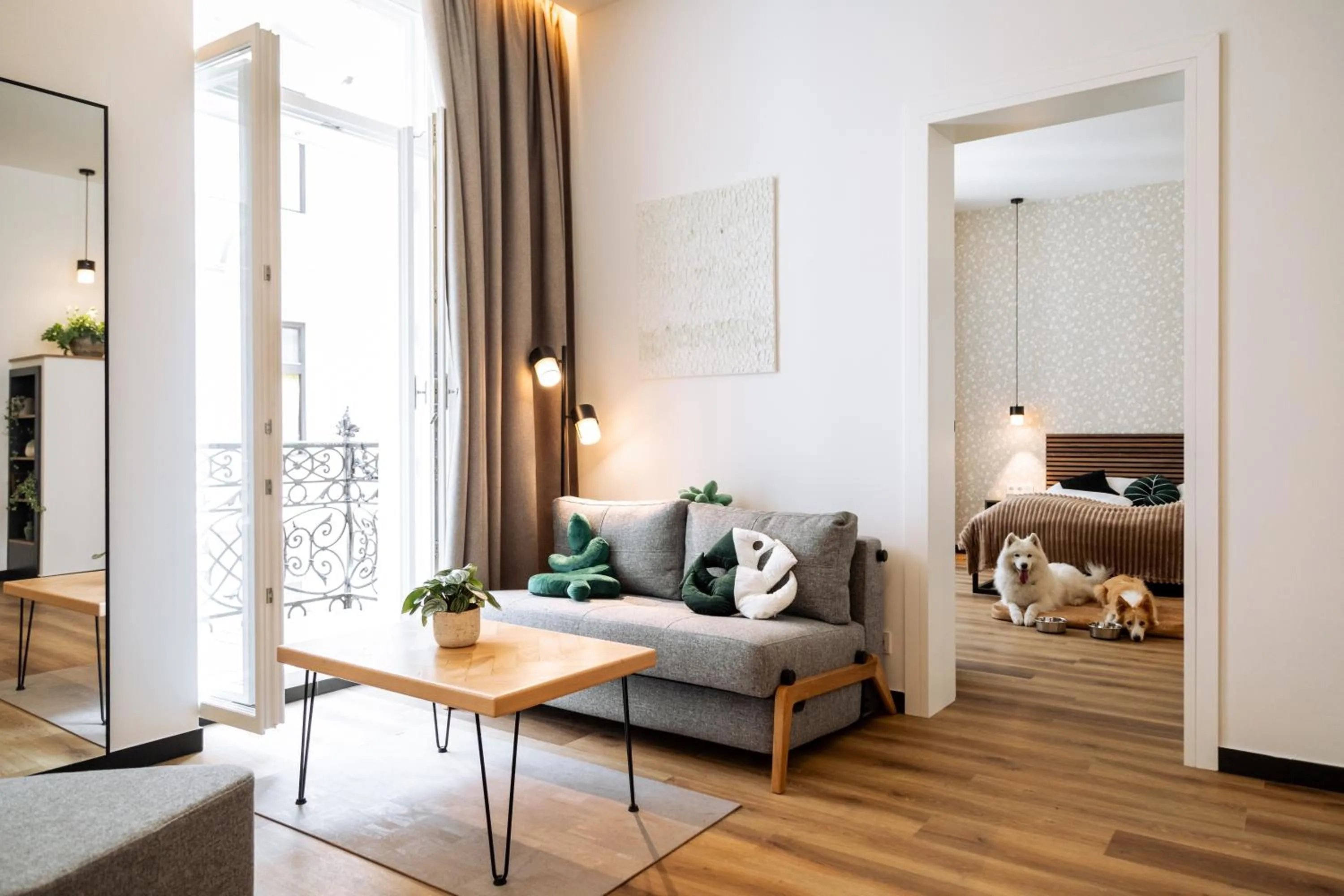 Bed in Urban Jungle Apartments