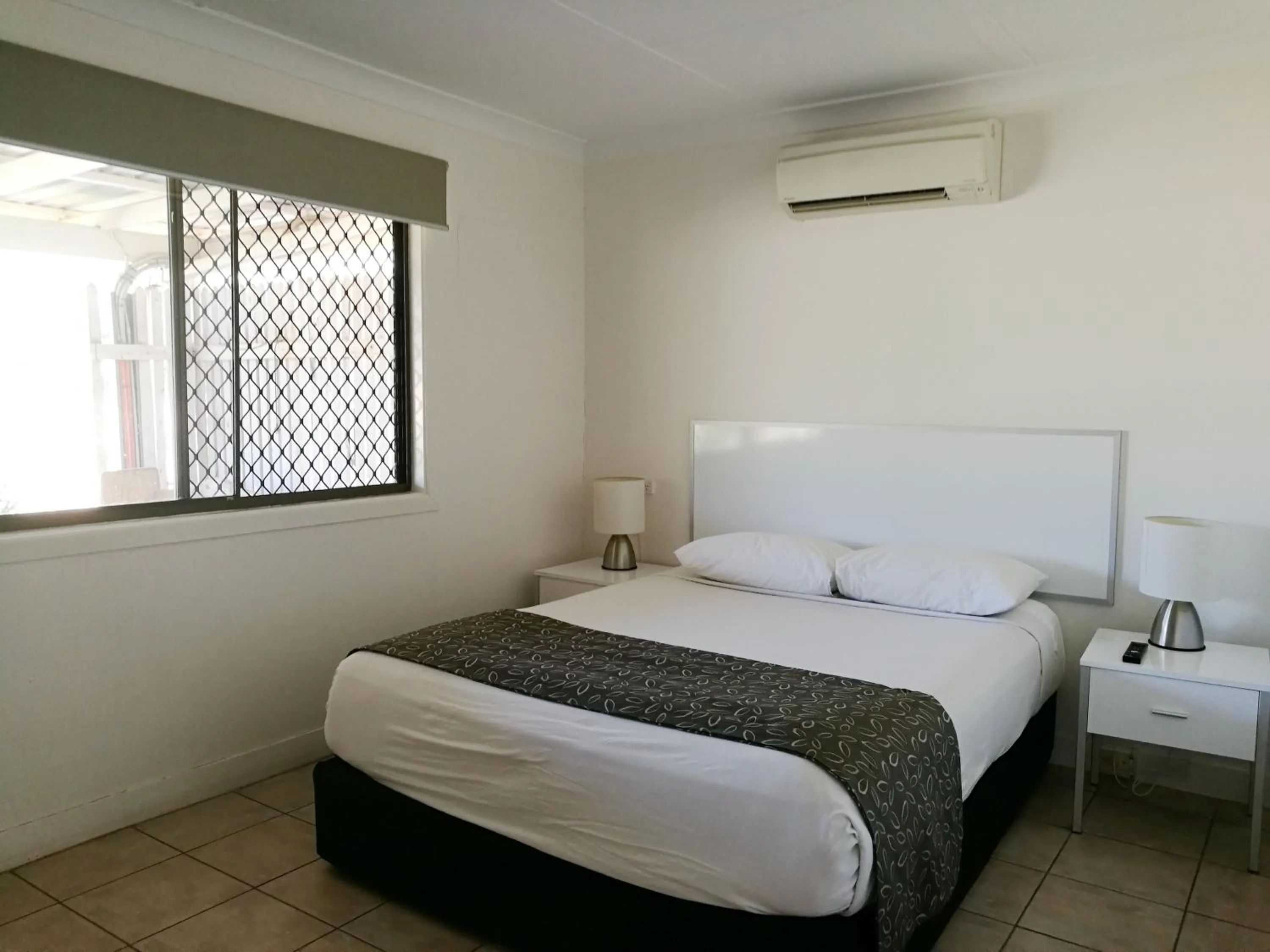 Bed in Augathella Motel & Caravan Park