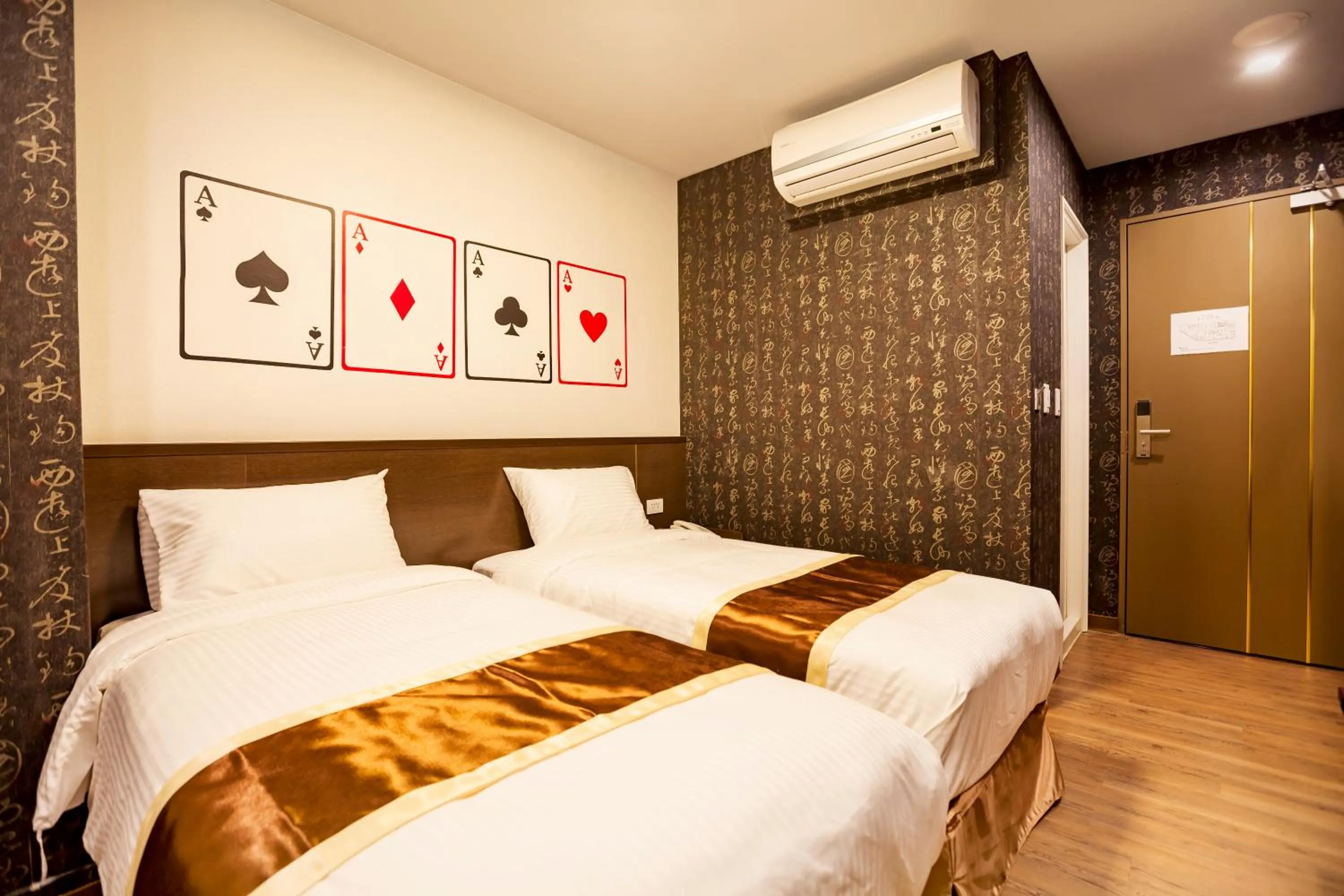 Photo of the whole room, Bed in A Ace Hotel